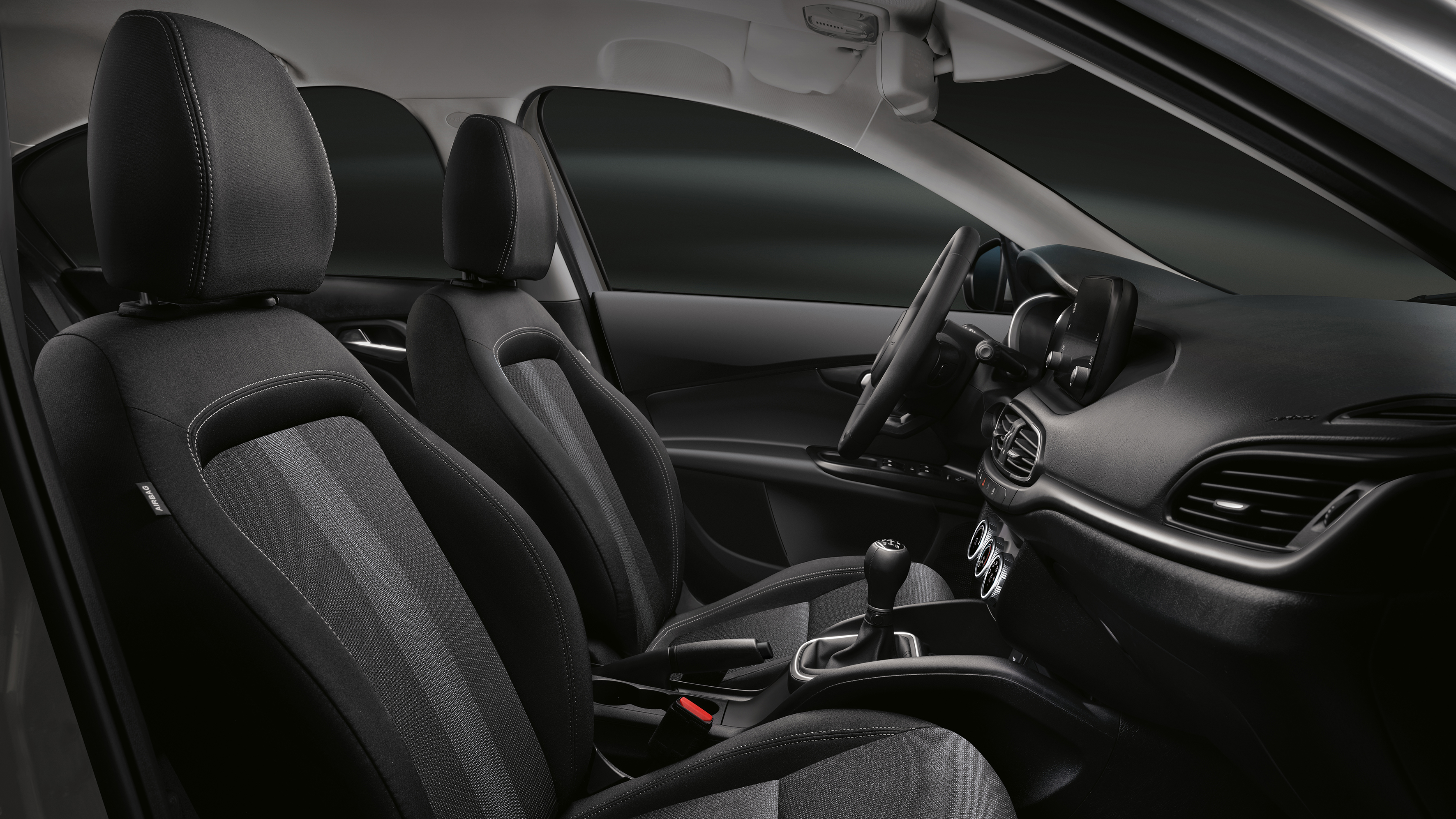 2020 Fiat Tipo Life interior 