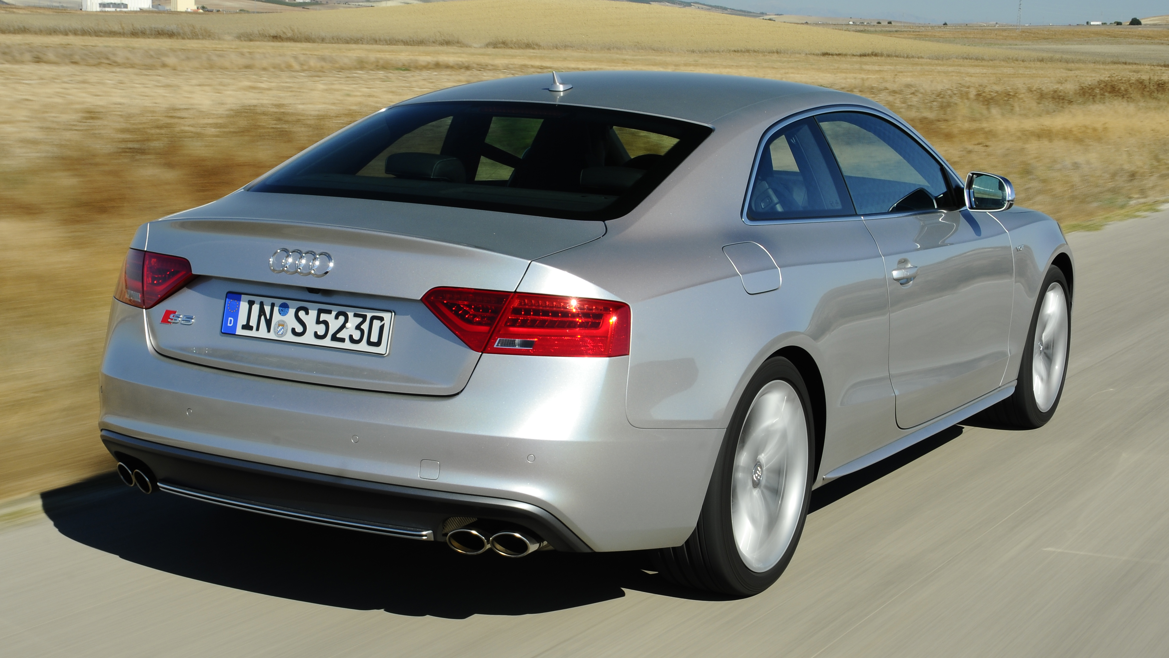 Audi S5 Coupe - rear 3/4 dynamic 