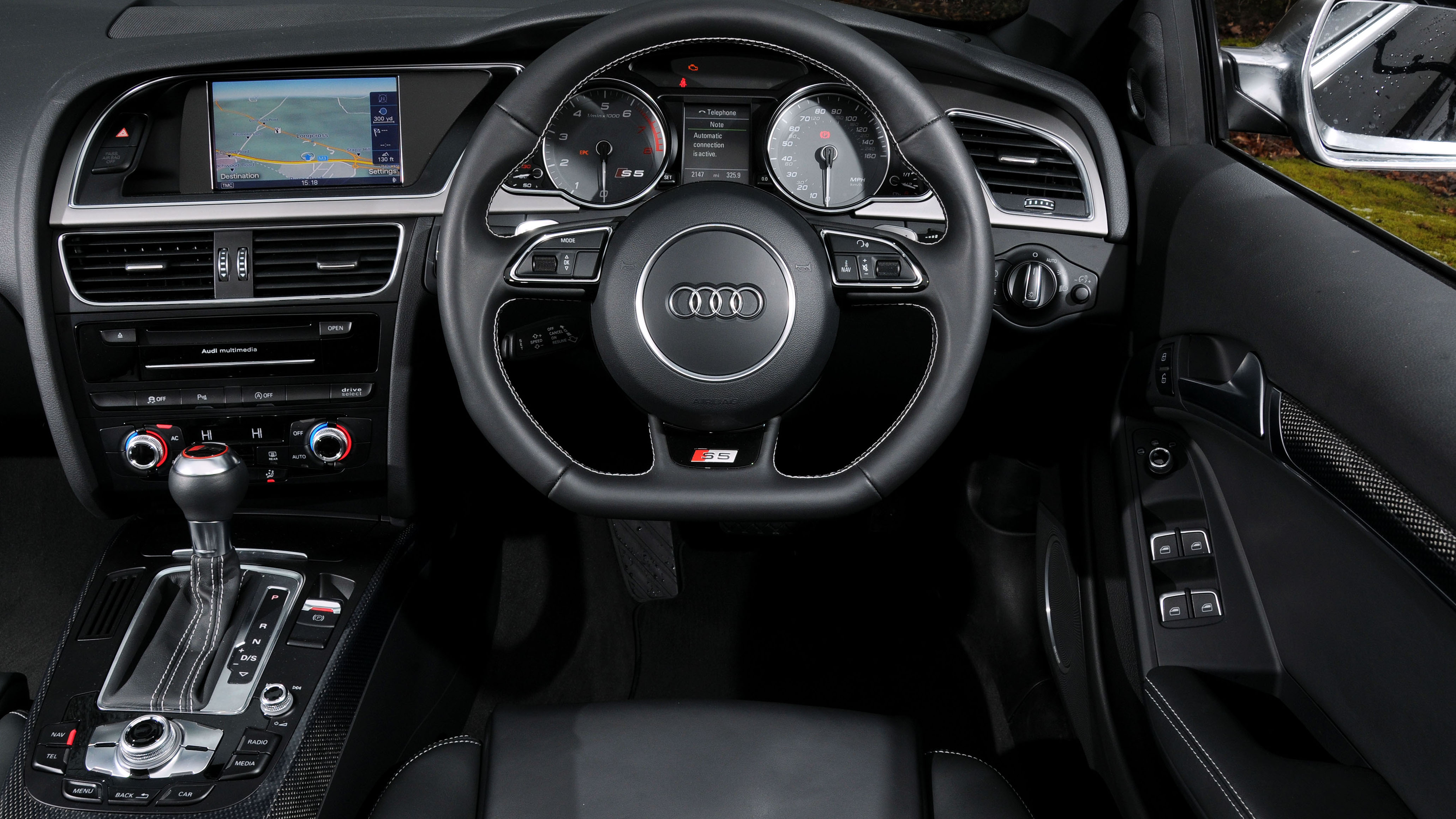 Audi S5 Coupe - interior