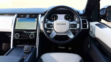Land Rover Discovery interior