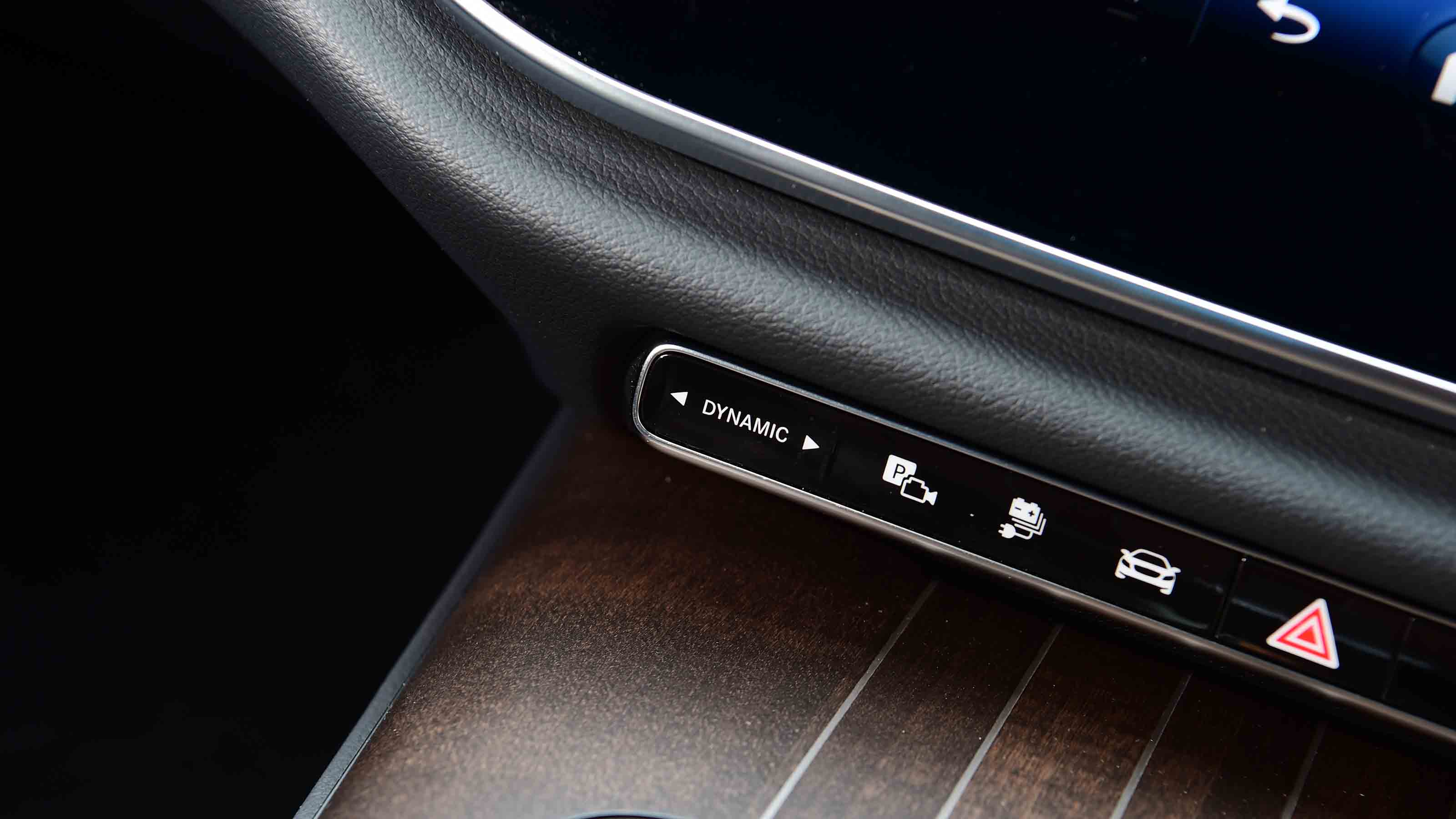 Mercedes E-Class climate controls