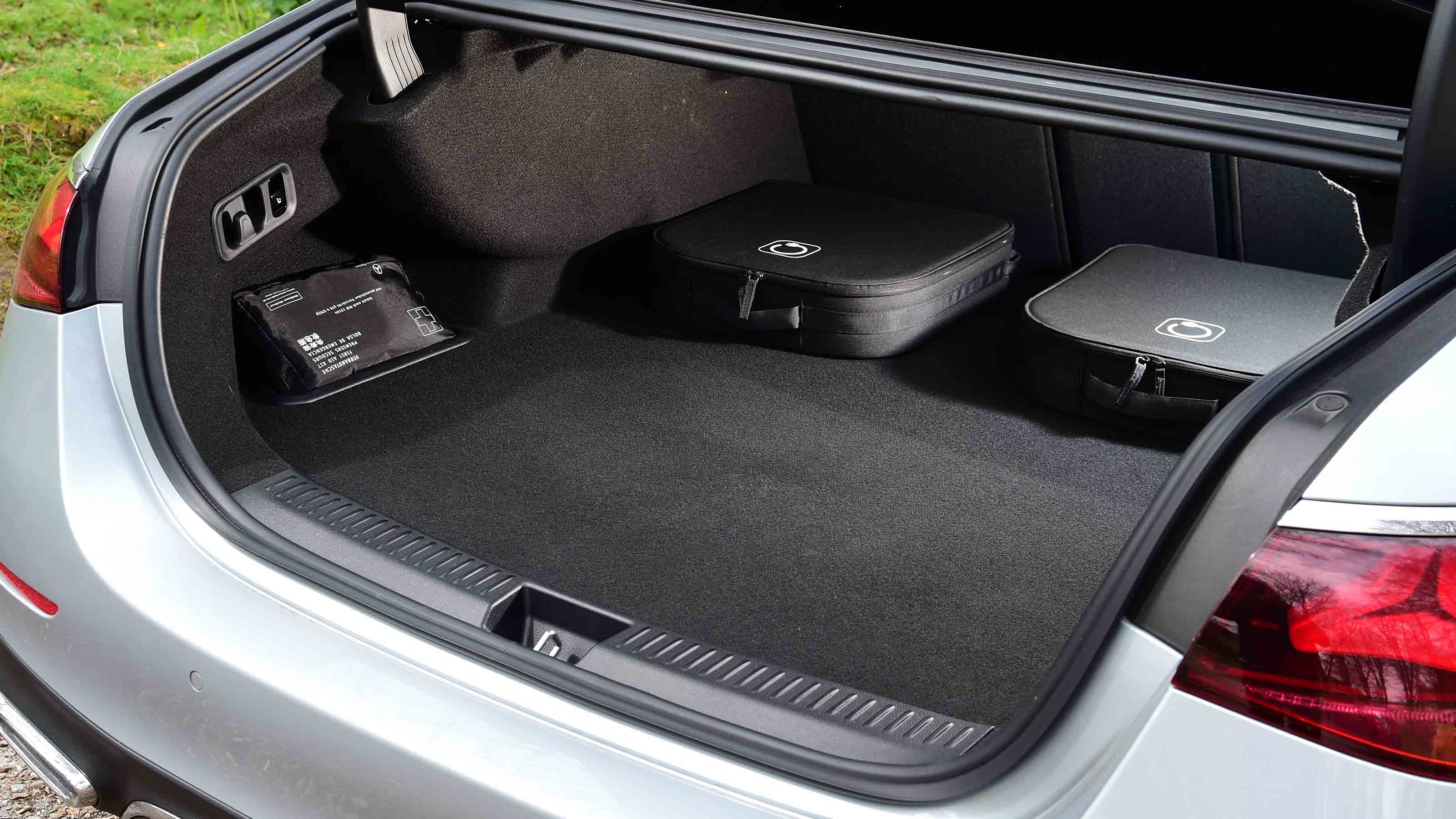 Mercedes E-Class boot space