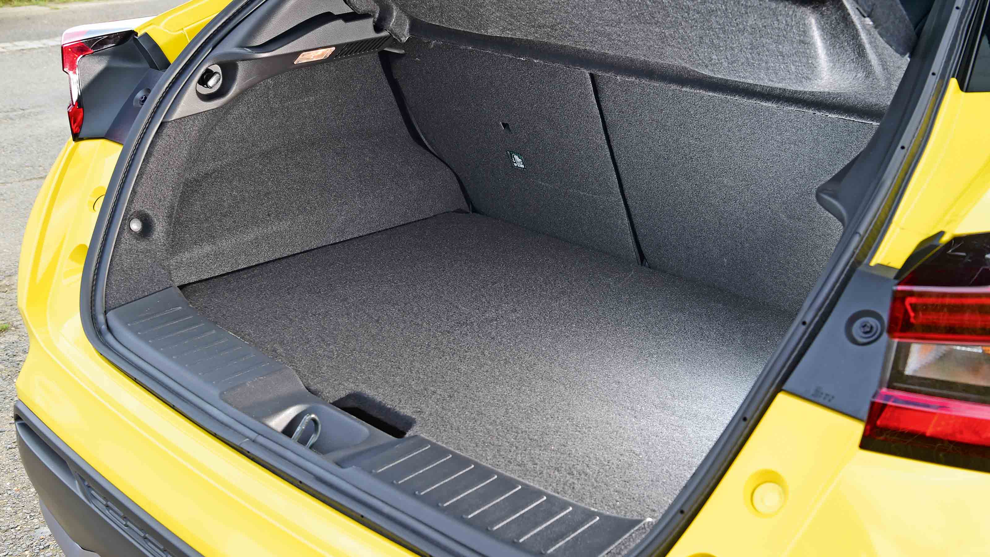 Nissan Juke UK drive boot