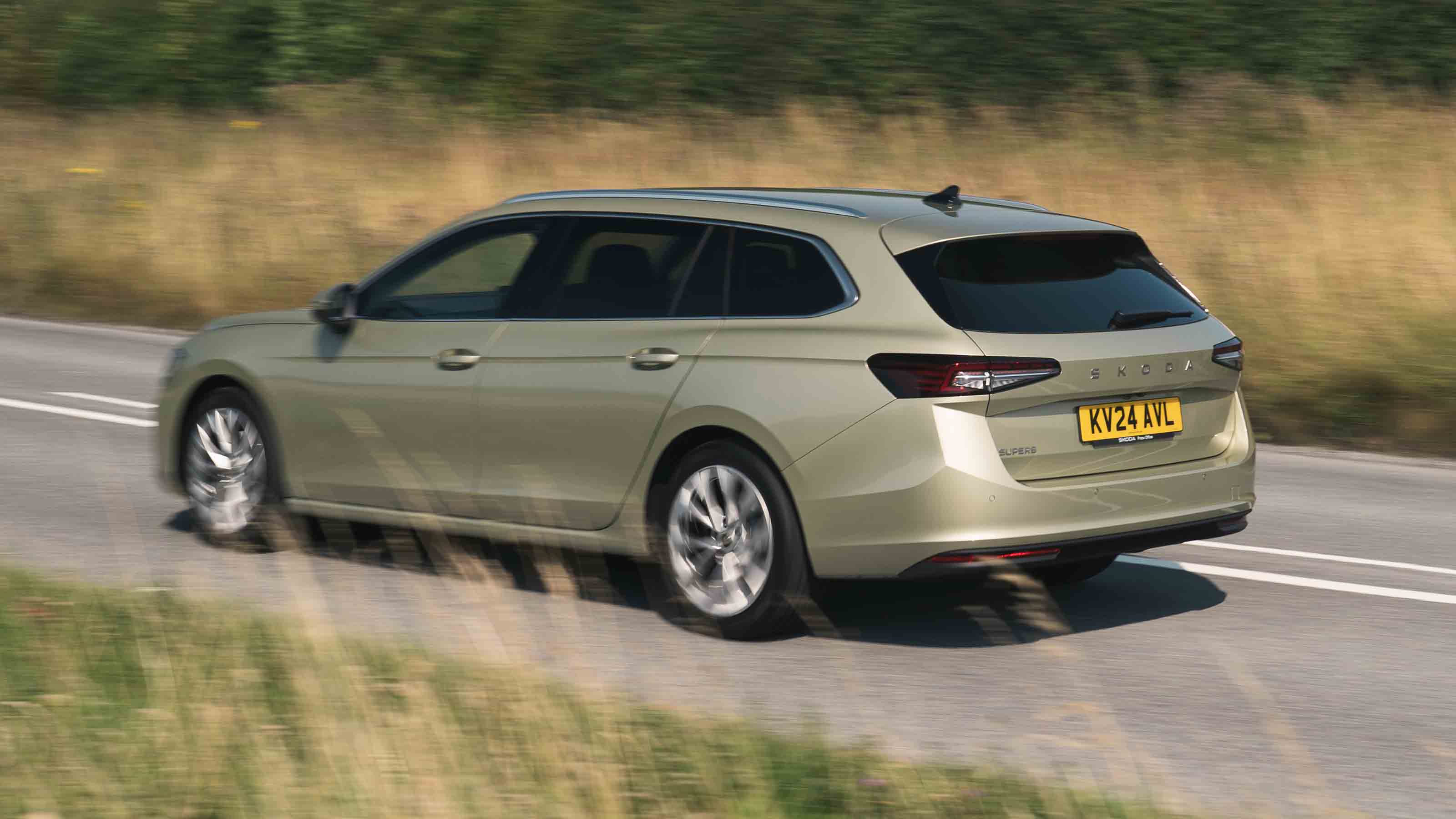 Skoda Superb Estate rear quarter dynamic