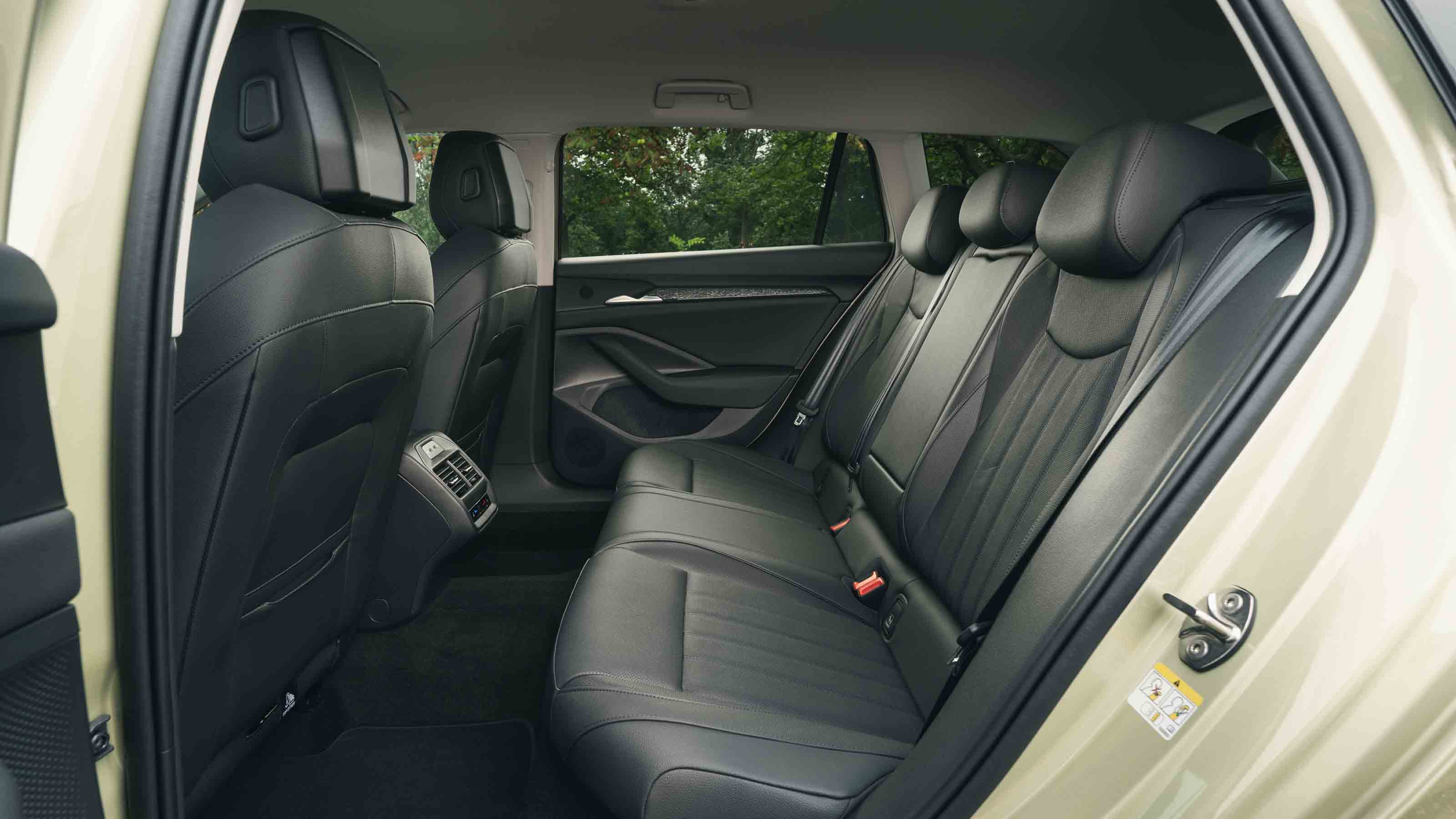 Skoda Superb Estate rear seats
