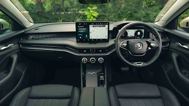 Skoda Superb Estate interior