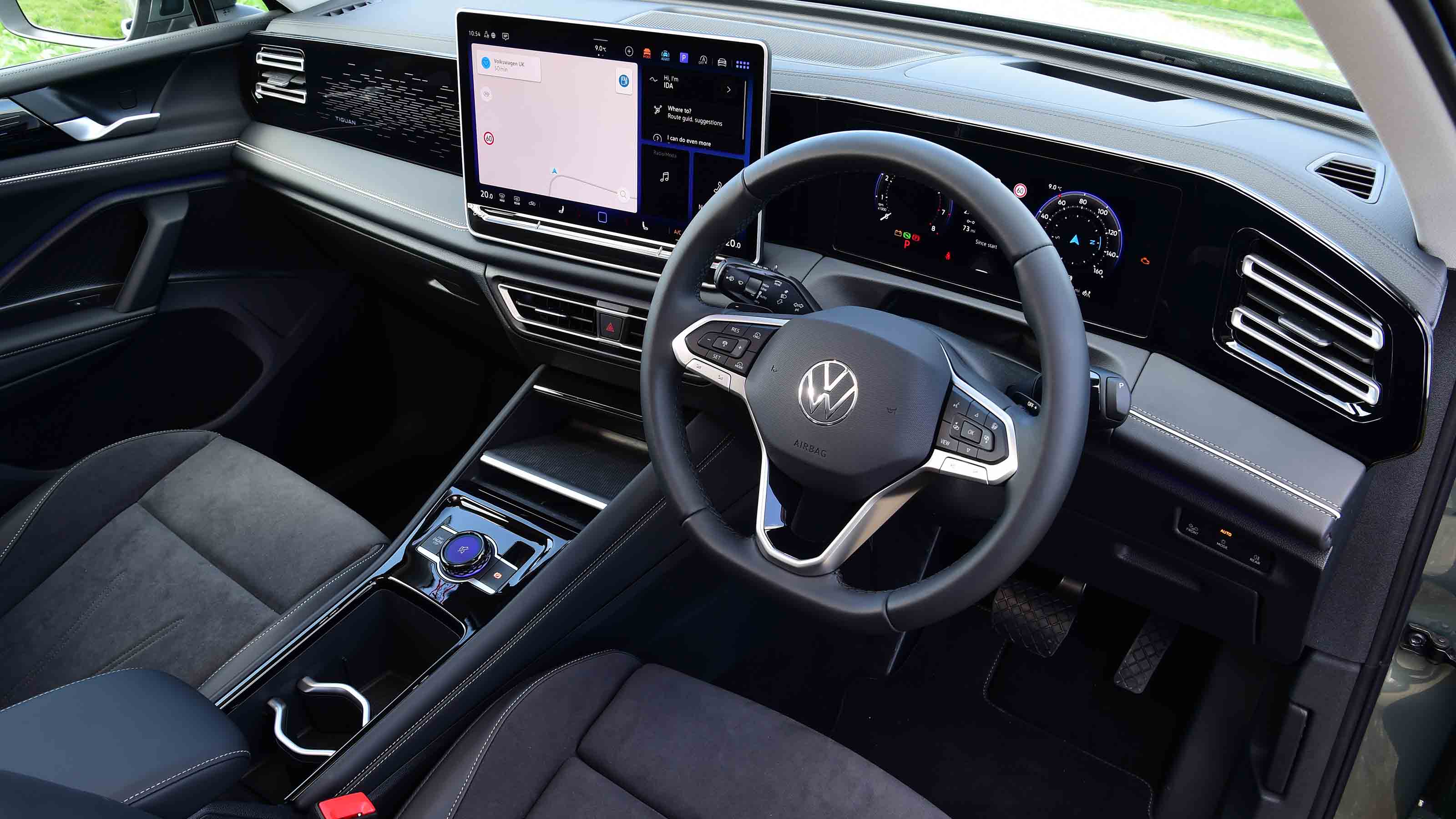 VW Tiguan interior