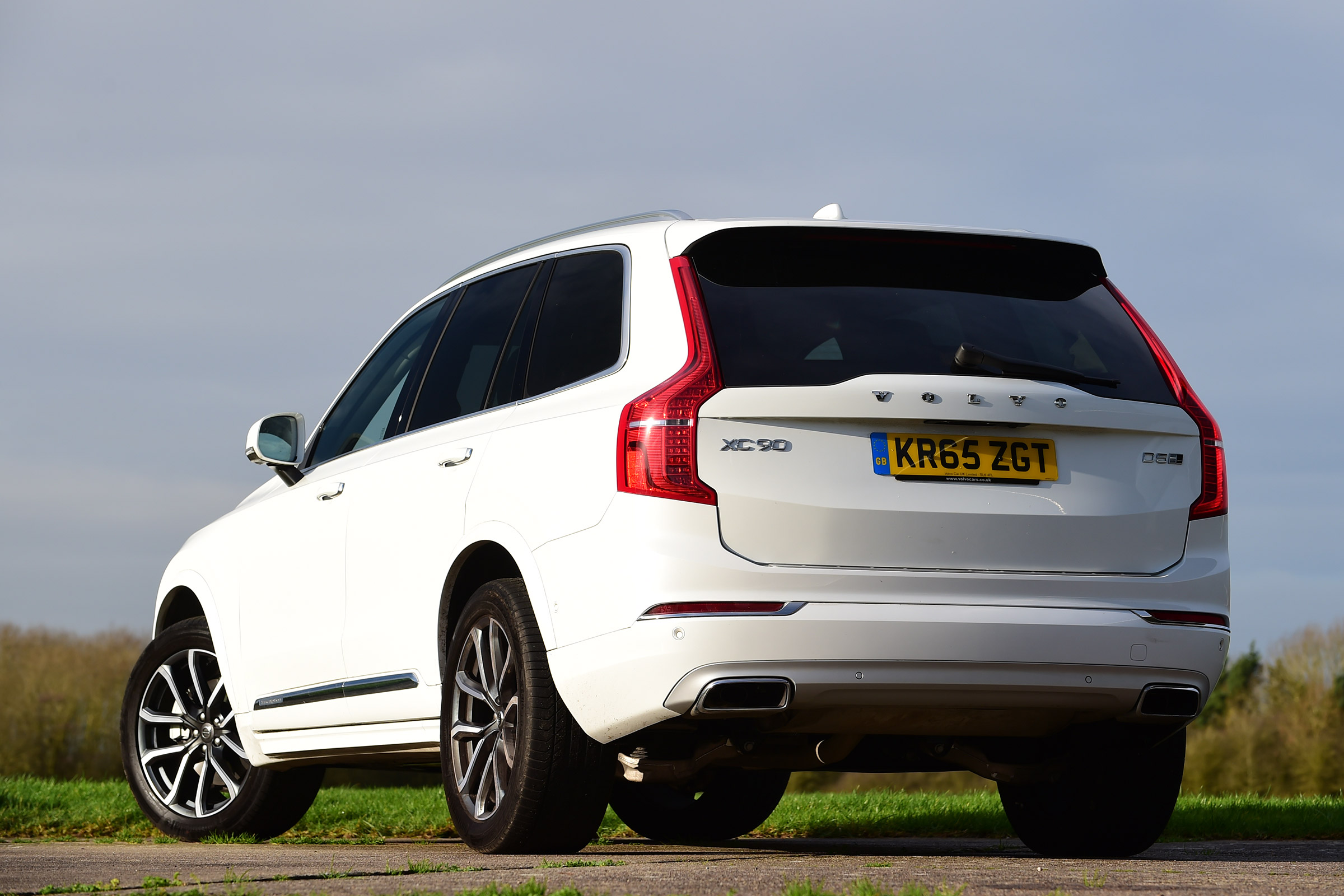 Volvo XC90 SUV rear
