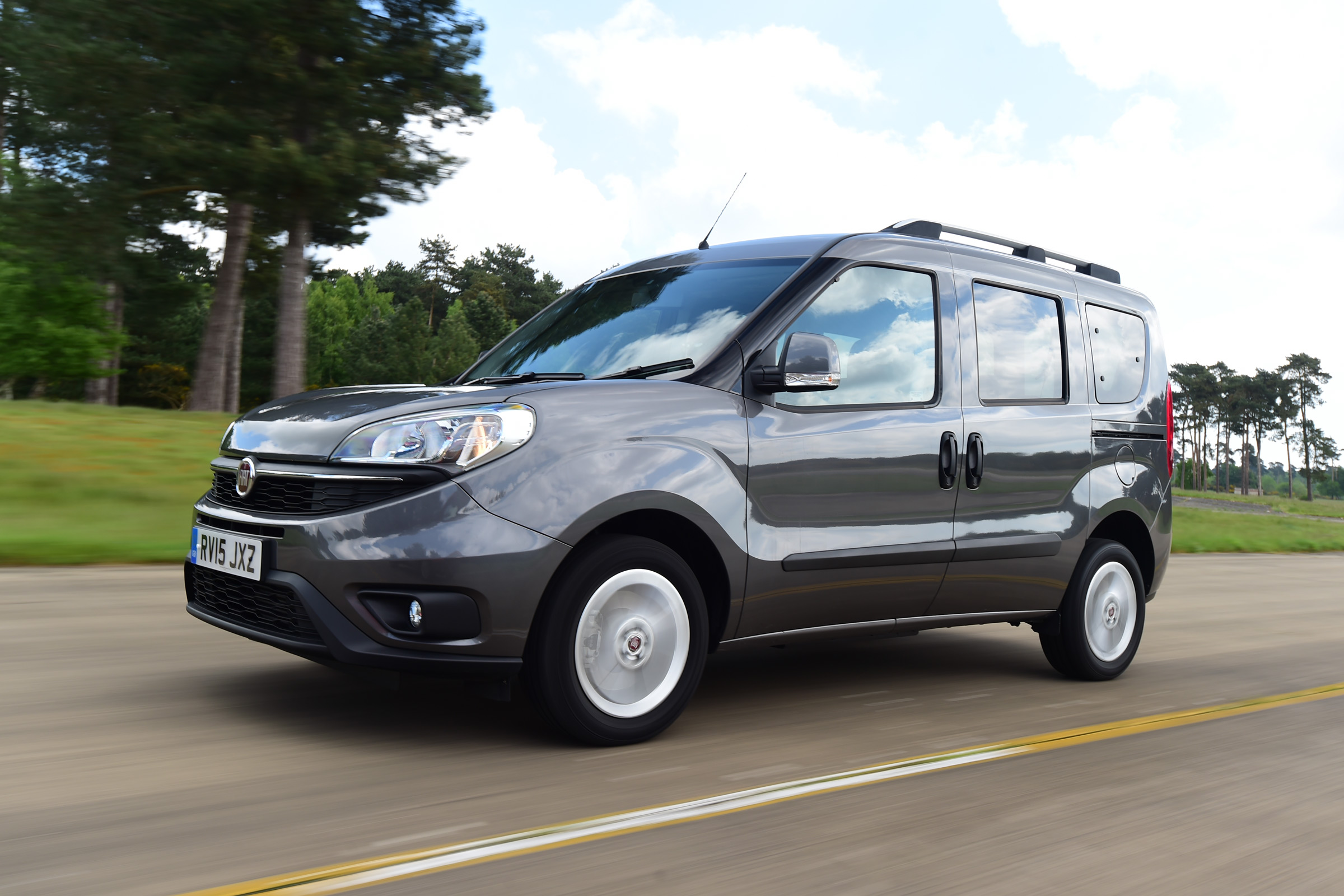 Fiat Doblo driving