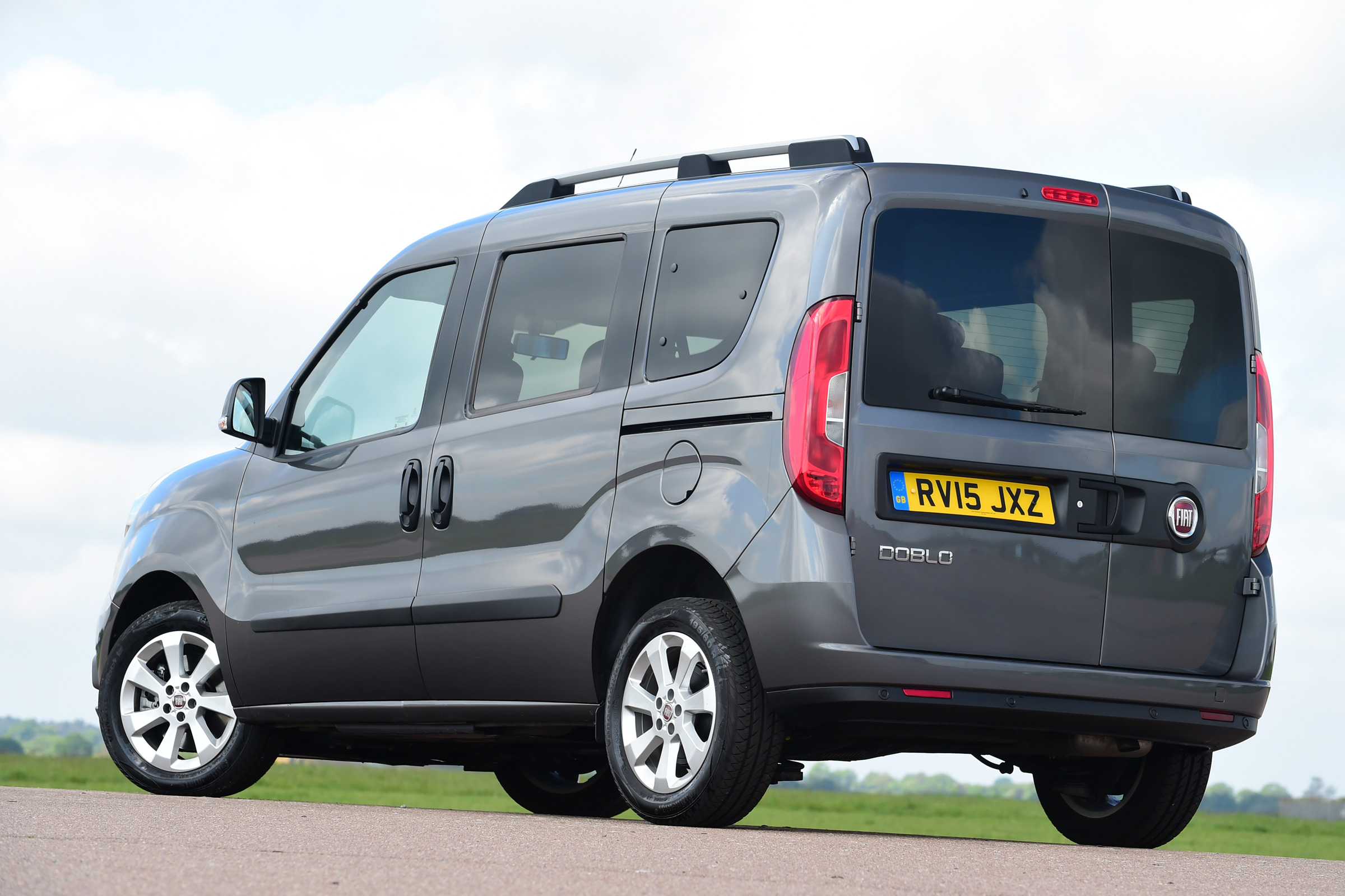 Fiat Doblo rear