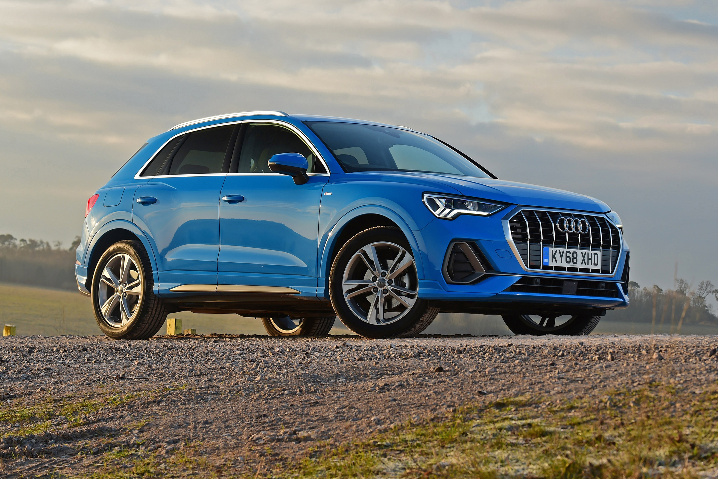 Audi Q3 SUV front 3/4 static