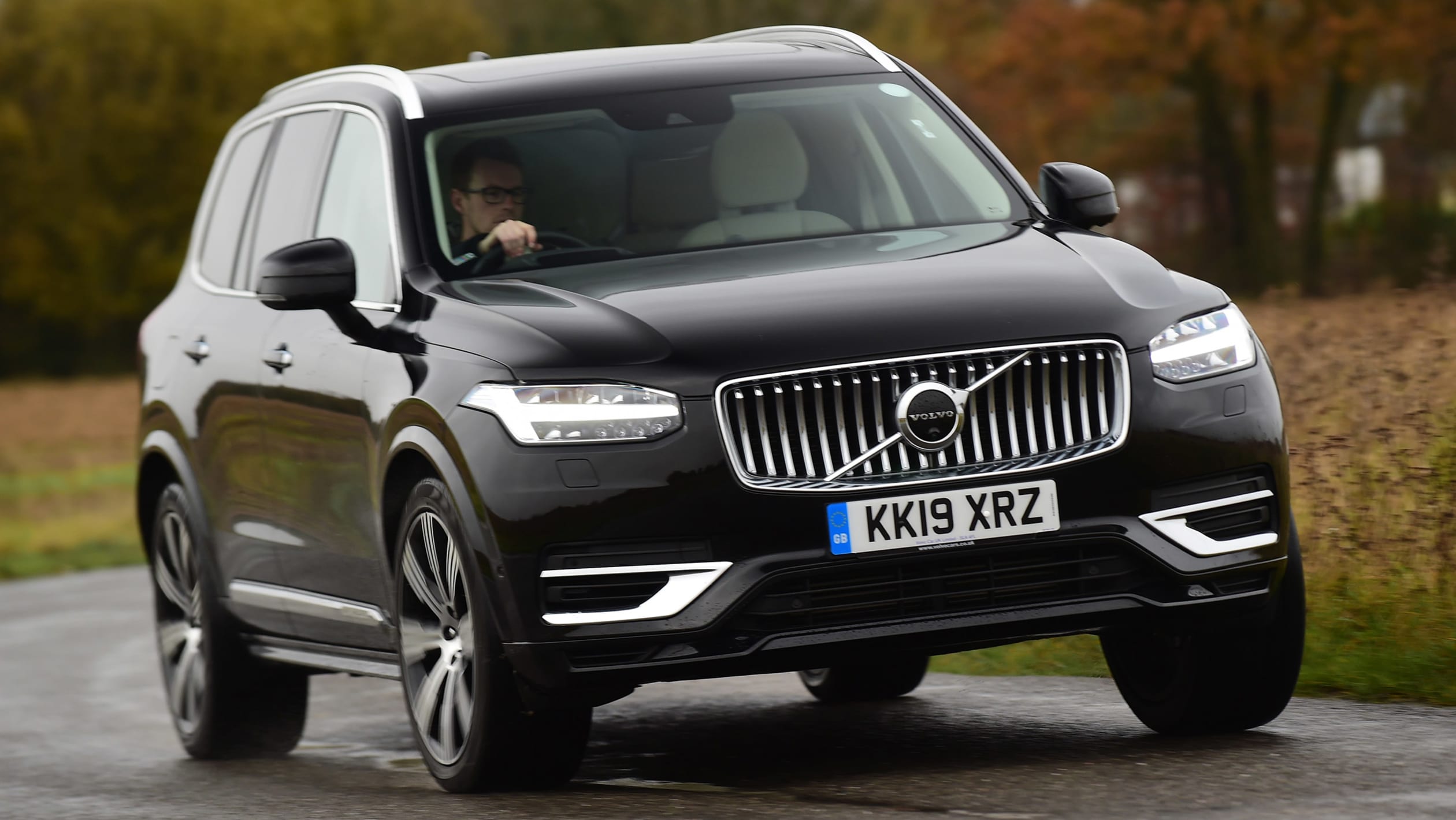 Volvo XC90 SUV front cornering