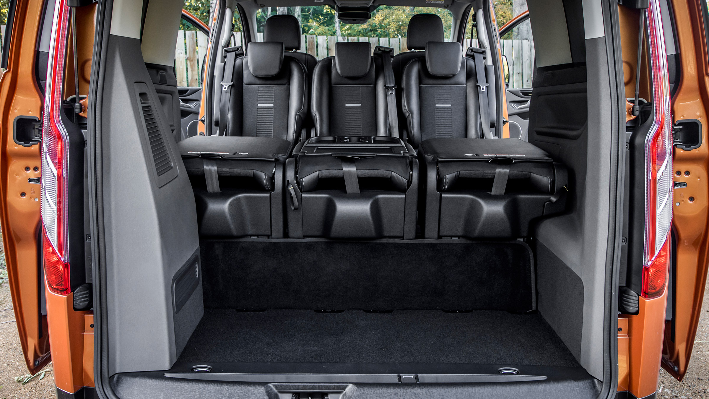Ford Tourneo Custom boot