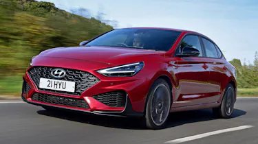 Hyundai i30 Fastback N Line front 3/4 tracking