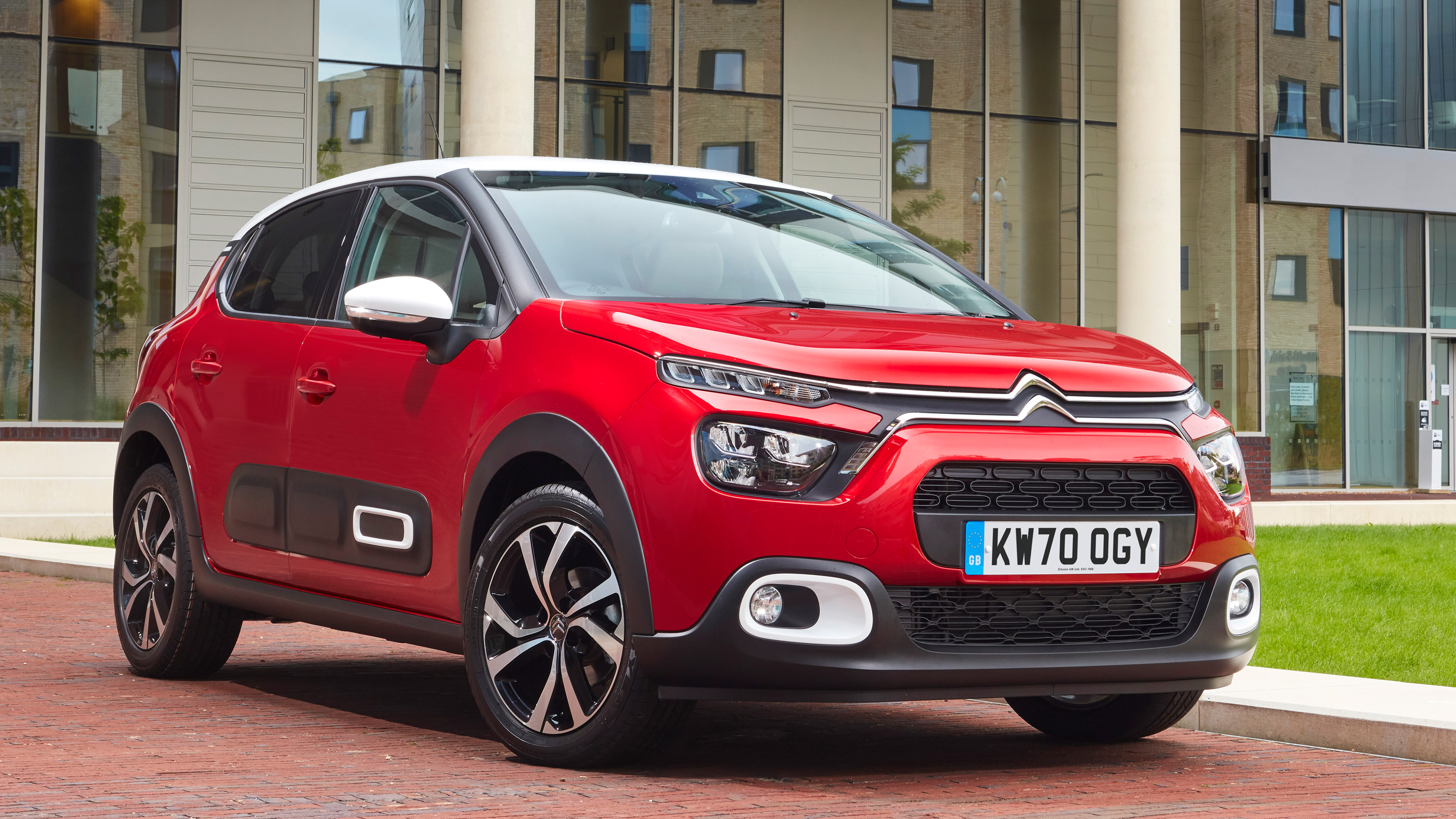 Citroen C3 hatchback front 3/4 static