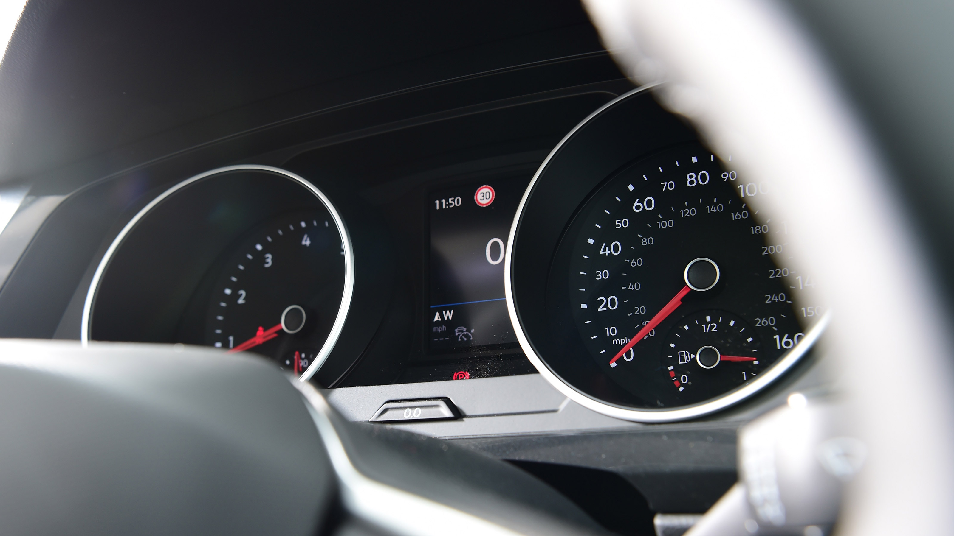 Volkswagen Tiguan SUV gauges