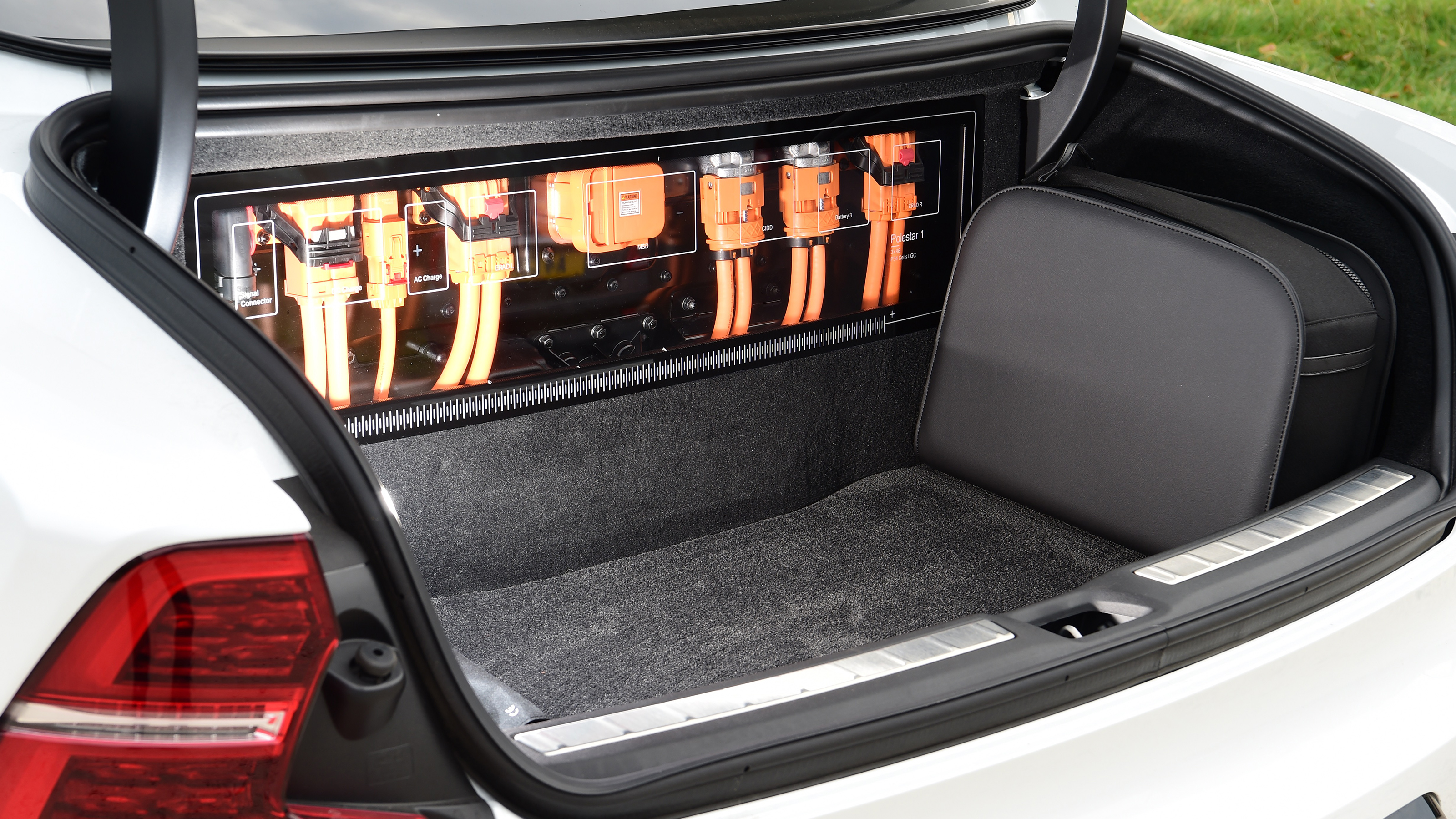 Polestar 1 coupe boot