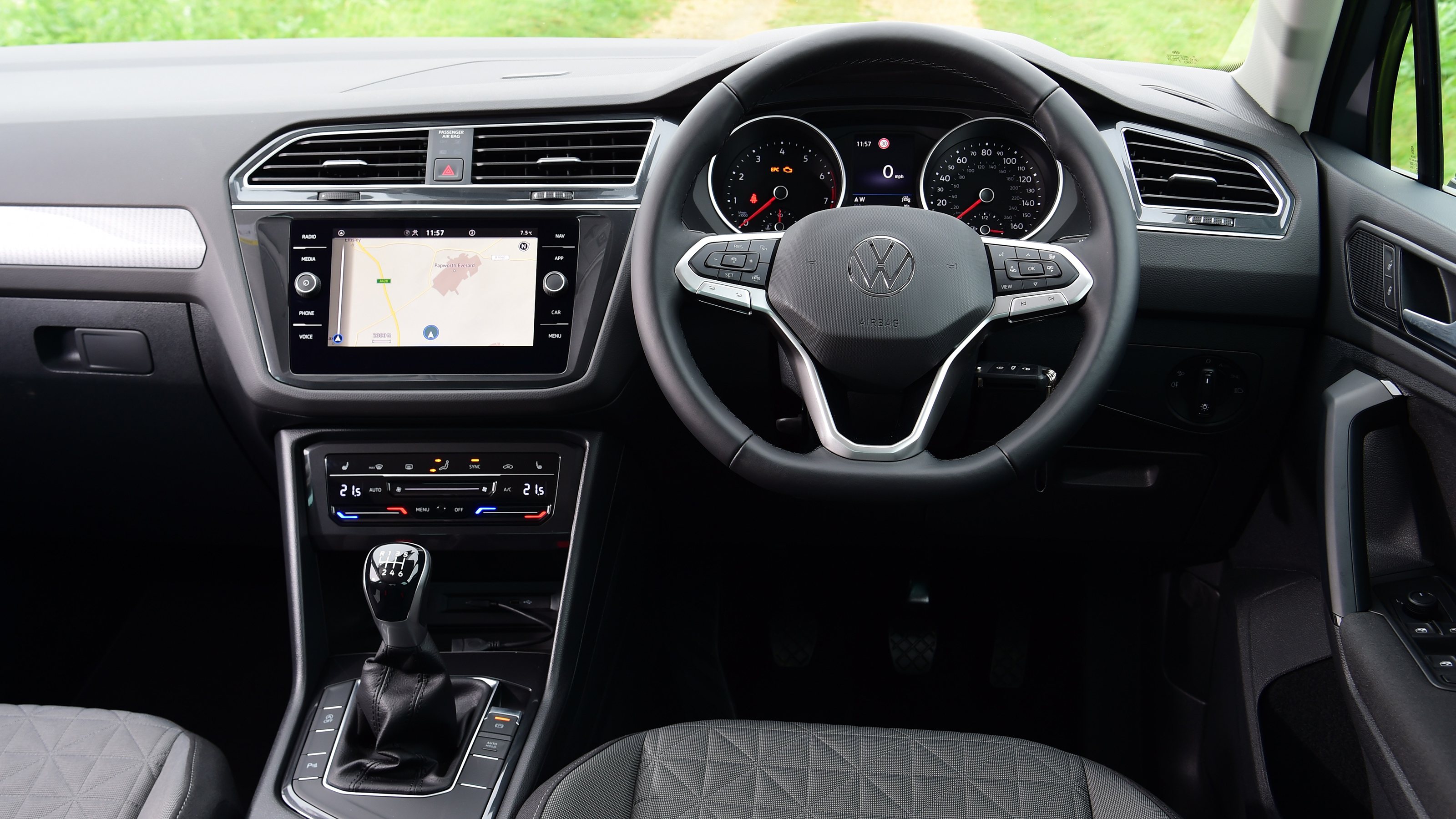 VW Tiguan interior