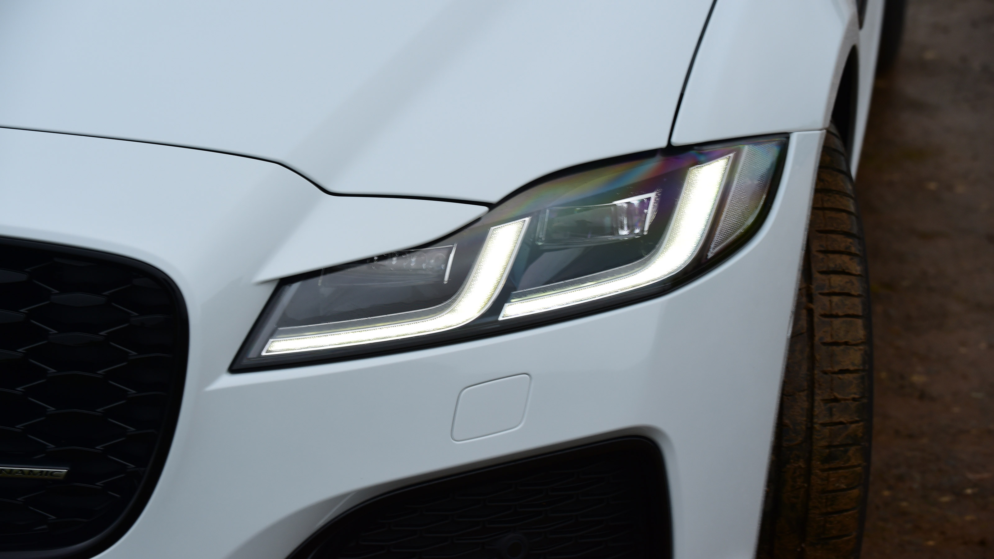 Jaguar XF saloon headlights