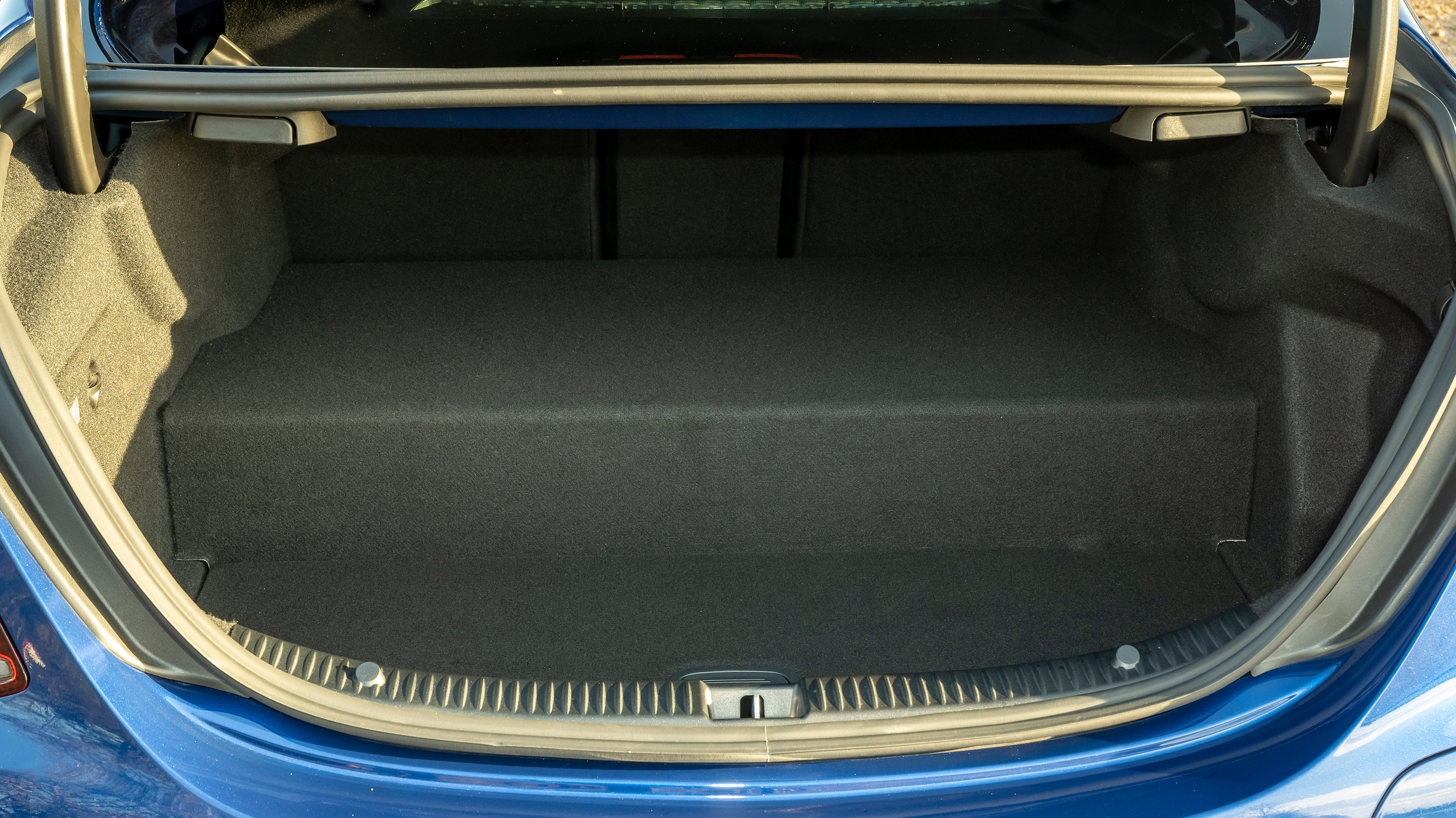 Mercedes C-Class saloon boot