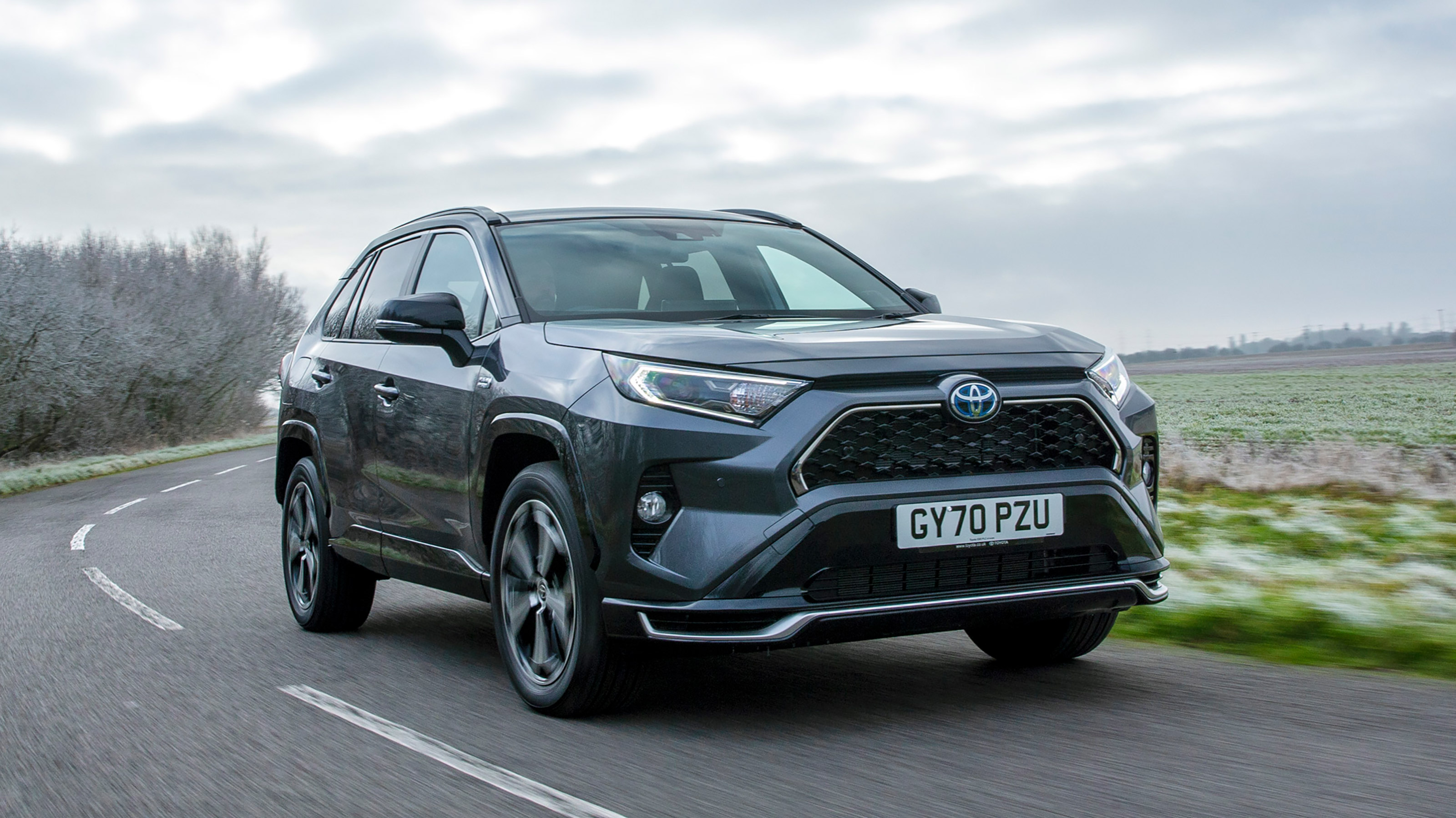 Toyota RAV4 PHEV front 3/4 tracking