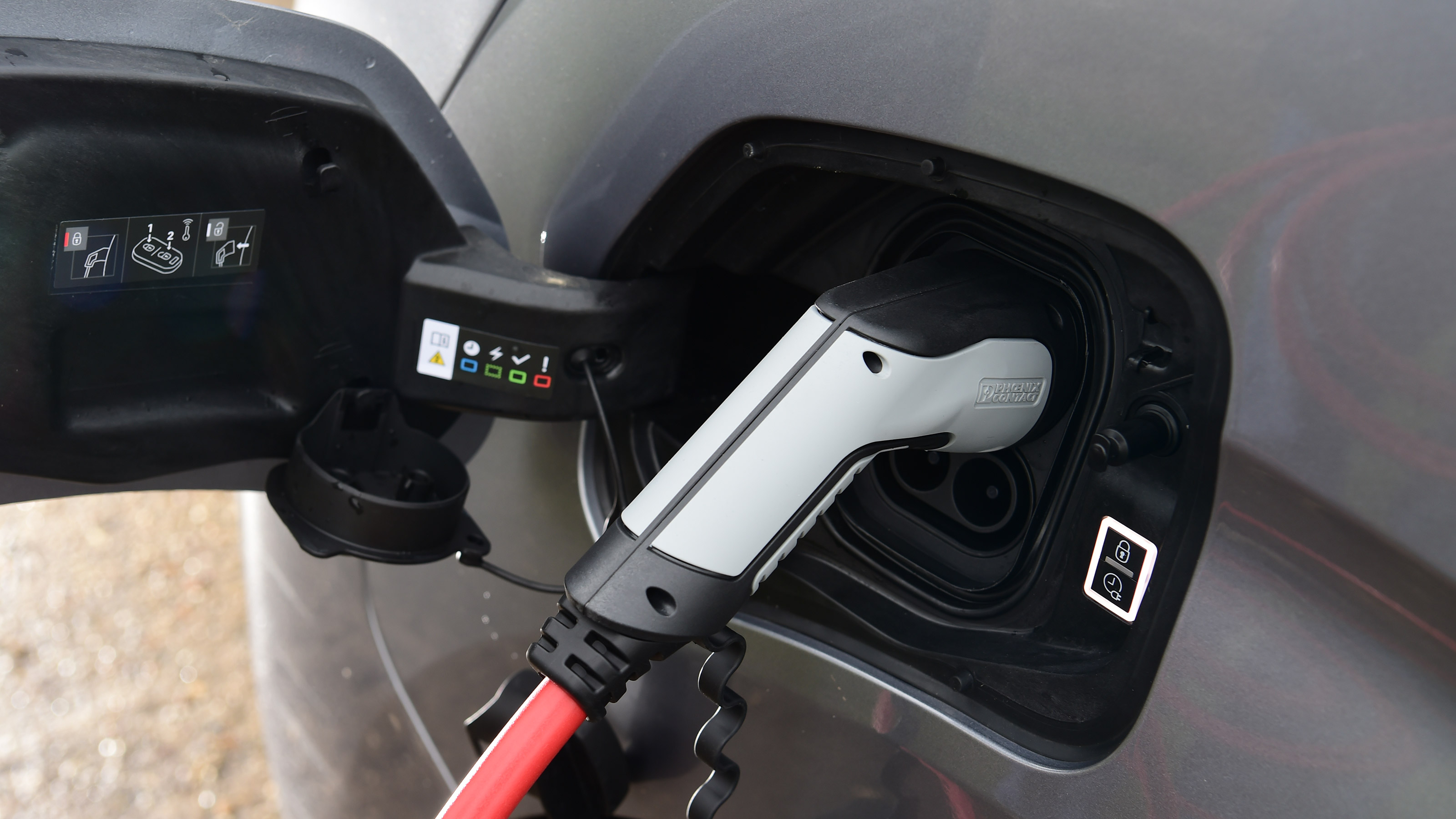 Citroen SpaceTourer MPV charging cable