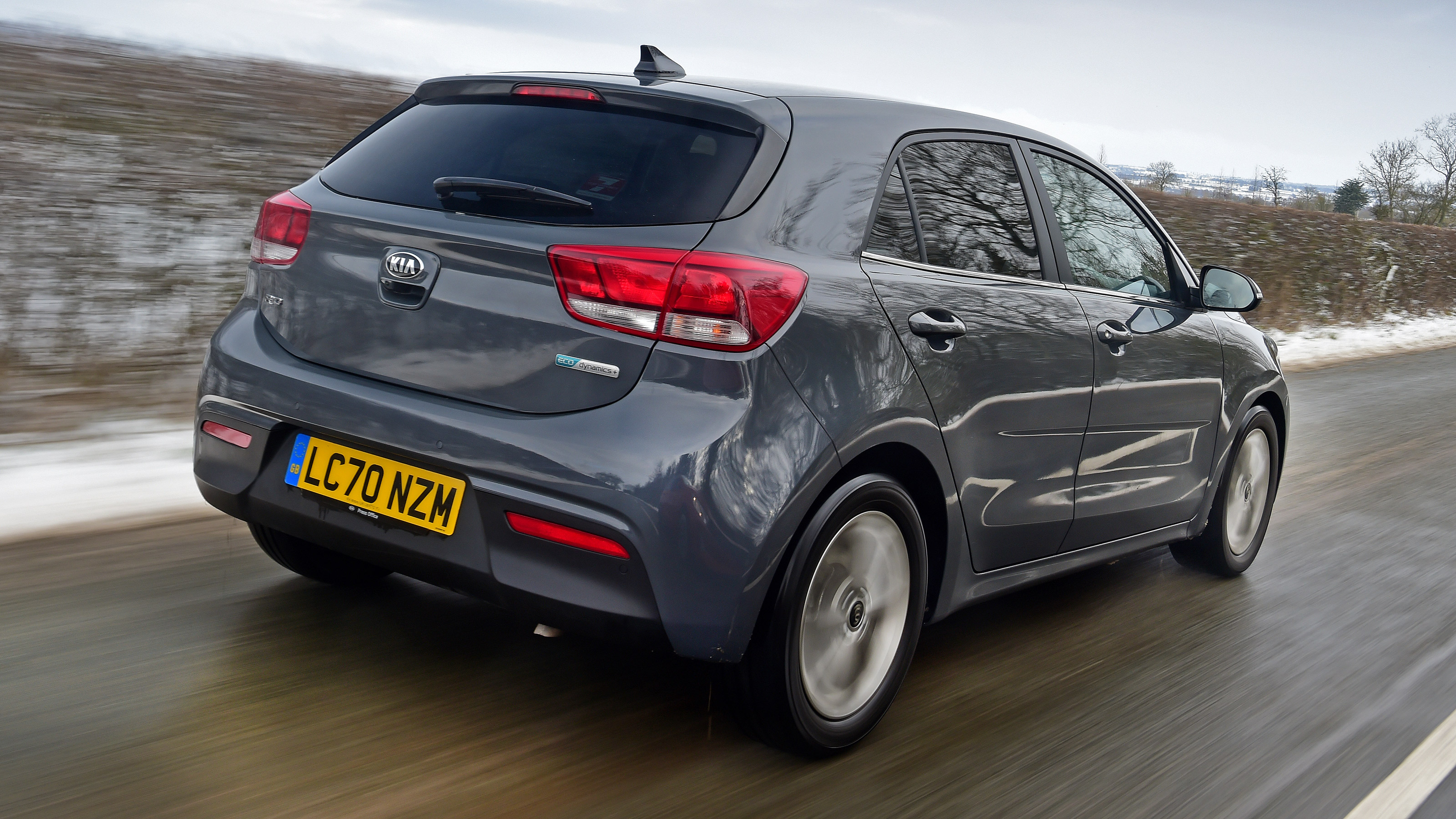Kia Rio hatchback rear 3/4 tracking
