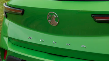 Vauxhall Mokka-e badging