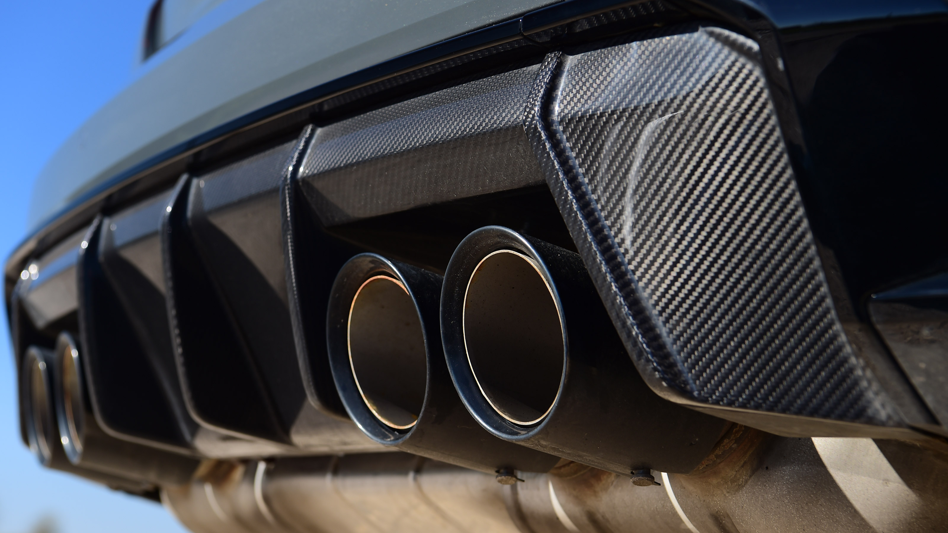 BMW M4 Coupe rear exhaust tips