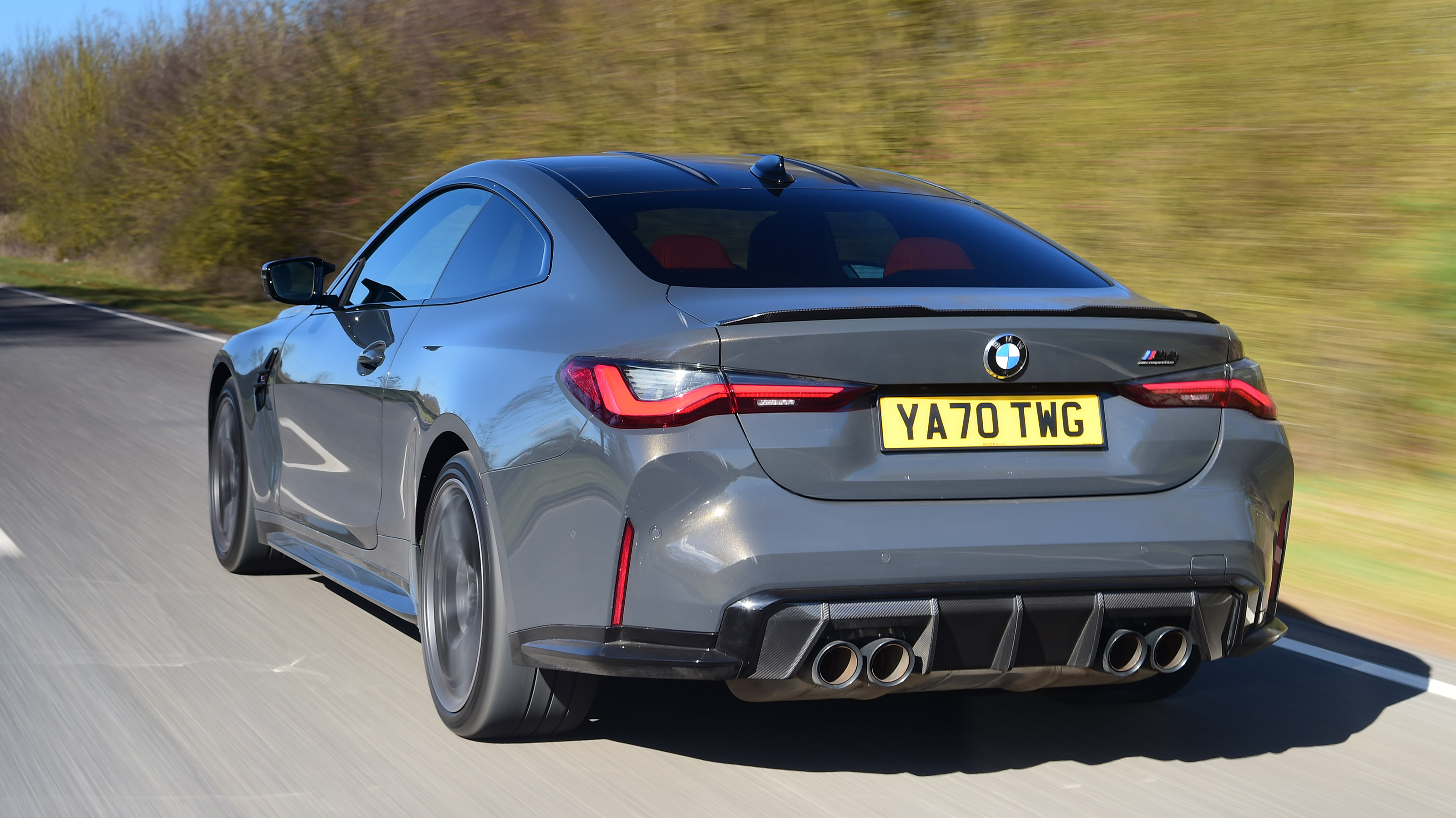 BMW M4 Coupe rear tracking