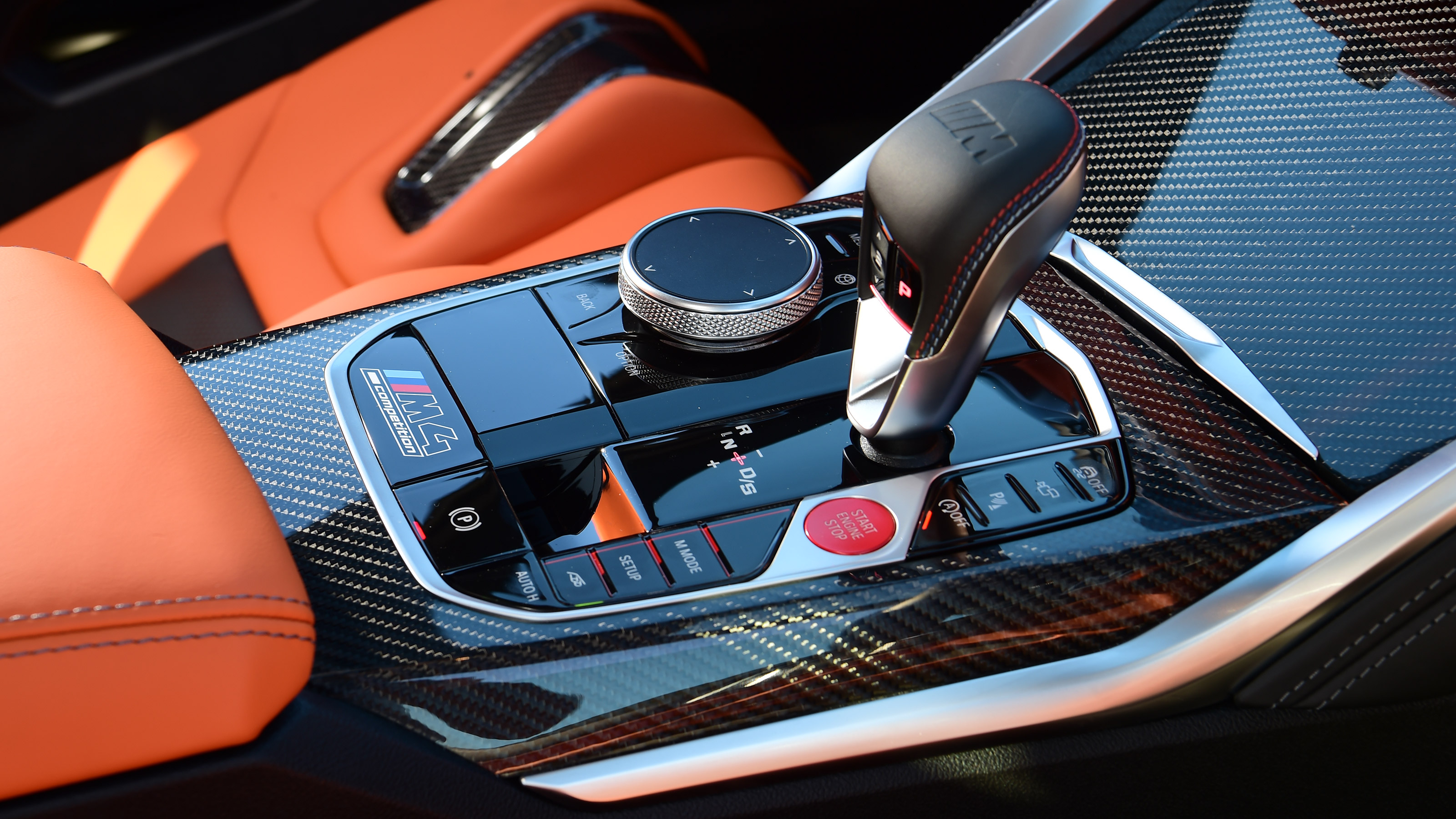 BMW M4 Coupe centre console