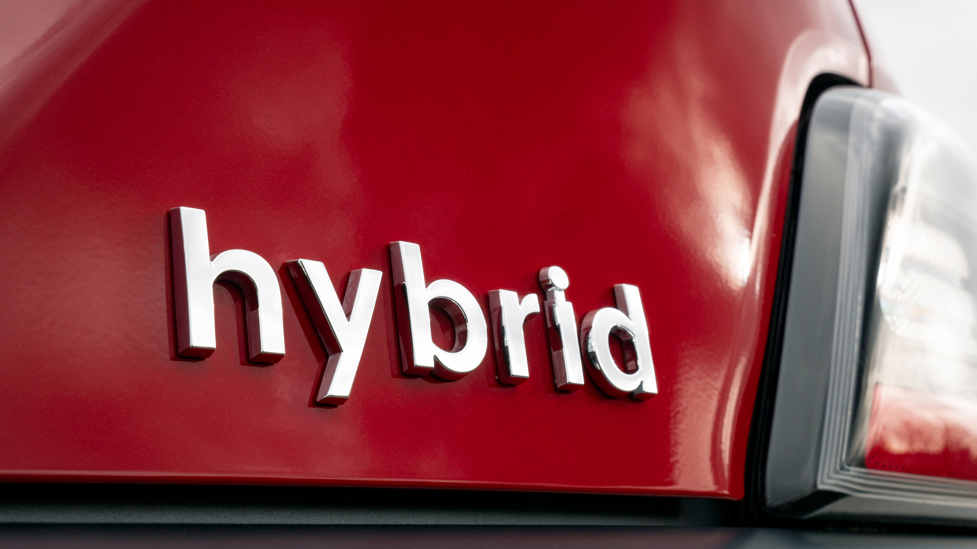 Hyundai Kona Hybrid SUV badge