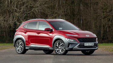 Hyundai Kona Hybrid SUV front 3/4 static
