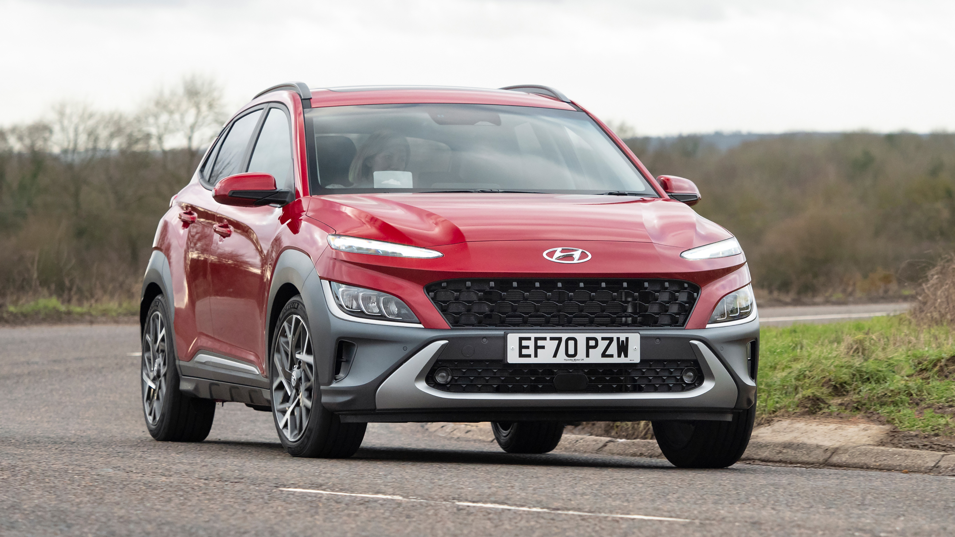 Hyundai Kona Hybrid SUV front cornering