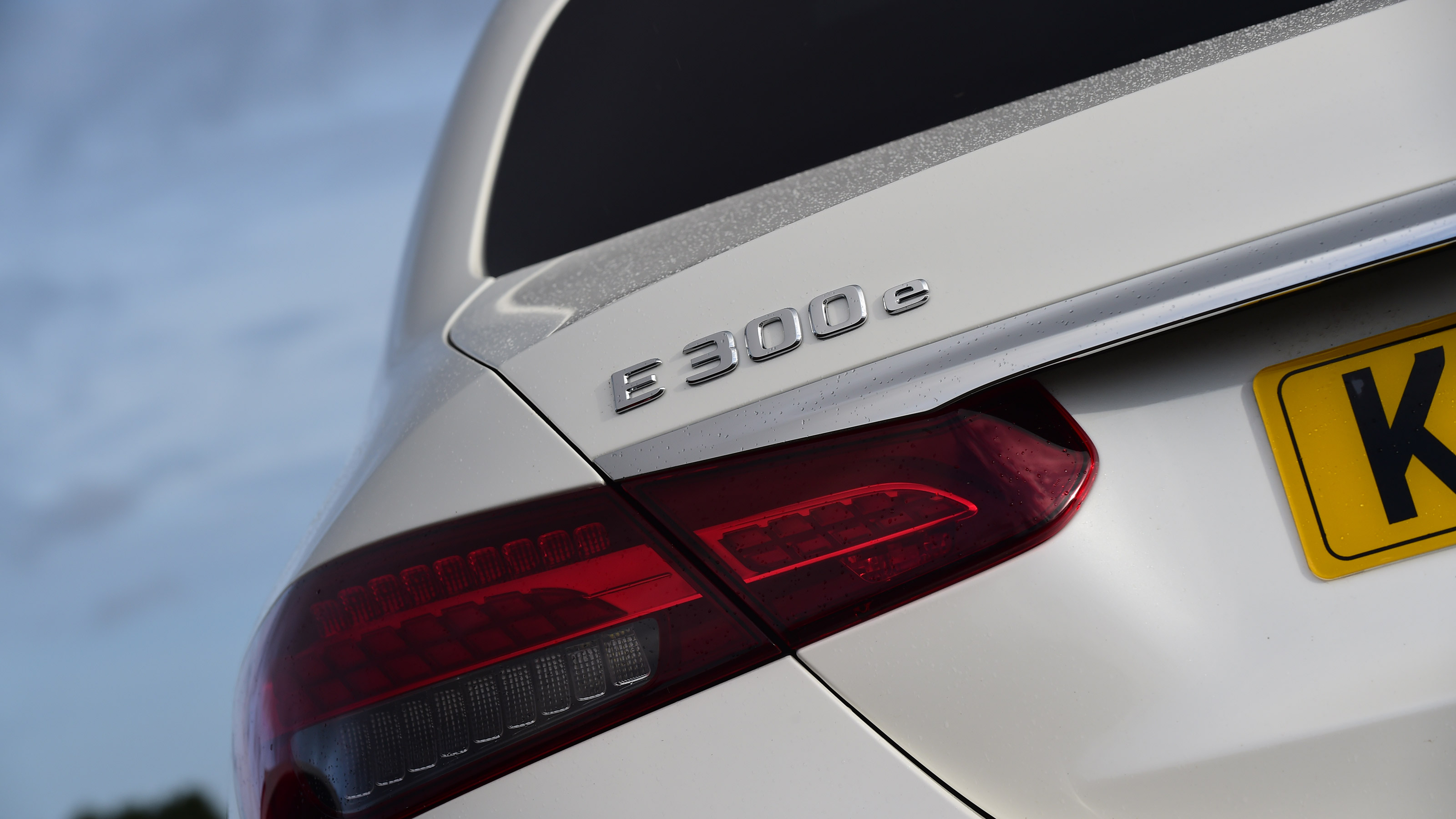Mercedes E-Class hybrid rear lights