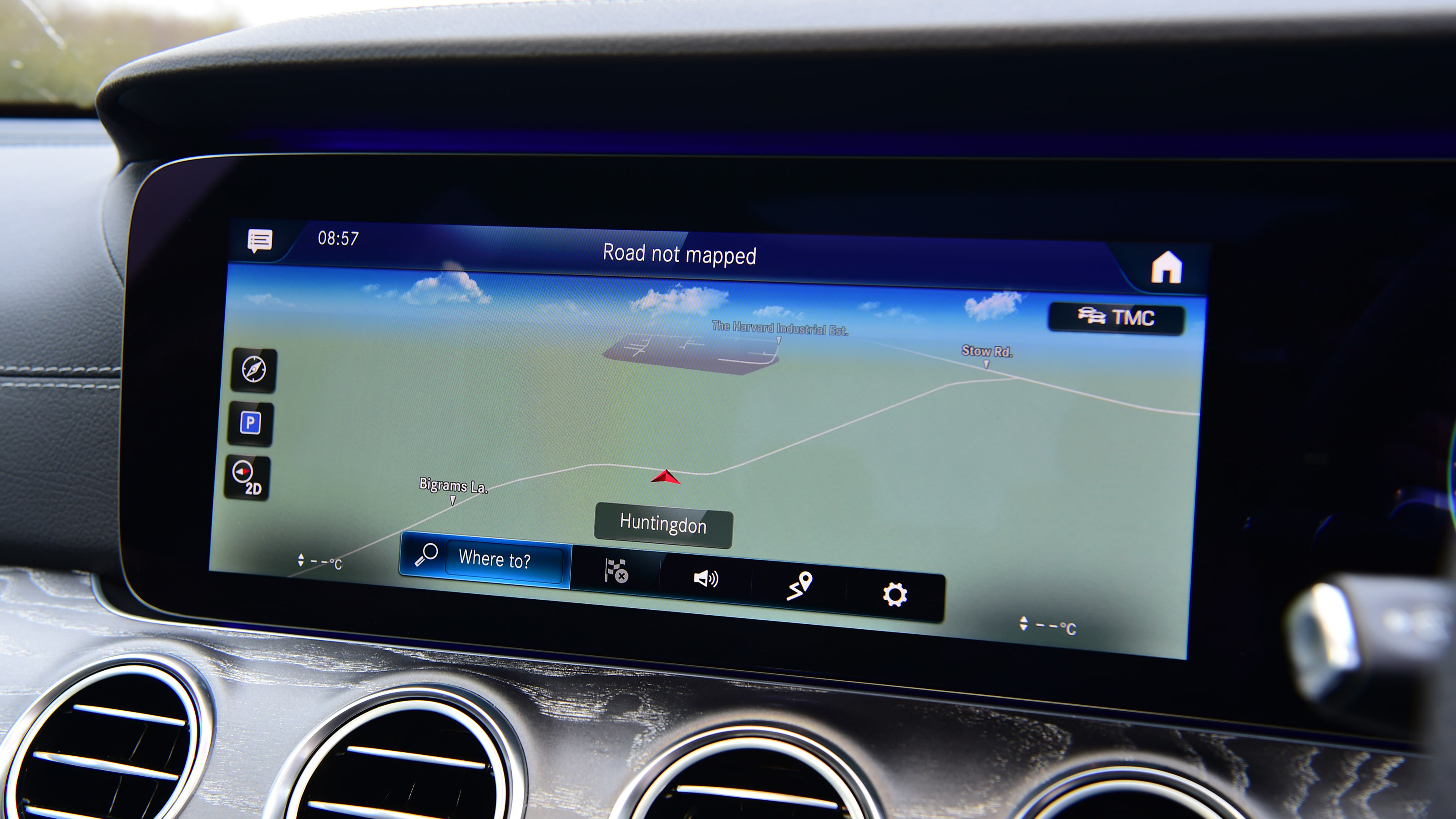 Mercedes E-Class hybrid sat-nav