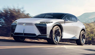 Lexus LF-Z concept - front 3/4 dynamic