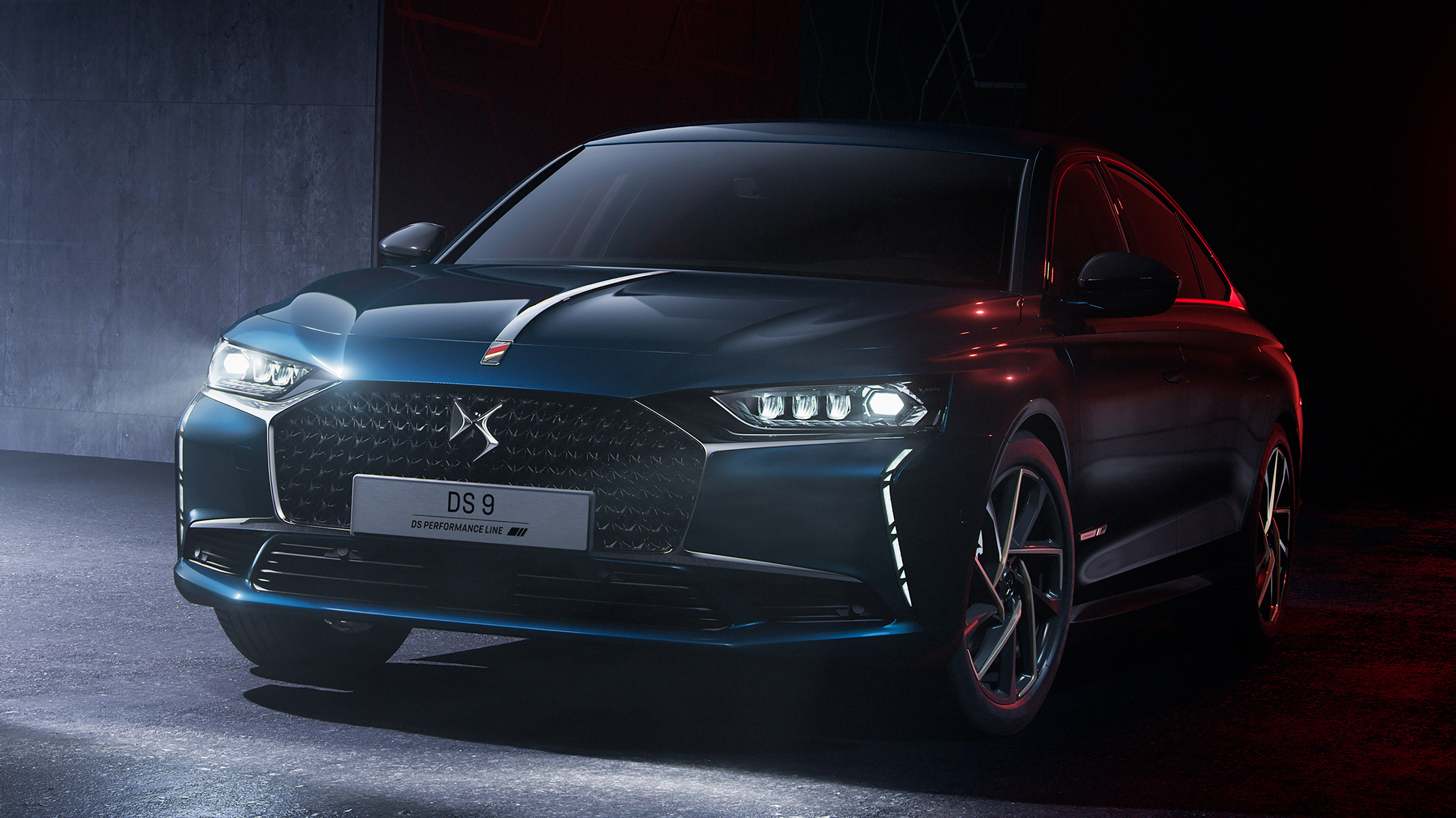 2021 DS 9 saloon - front 3/4 close static 