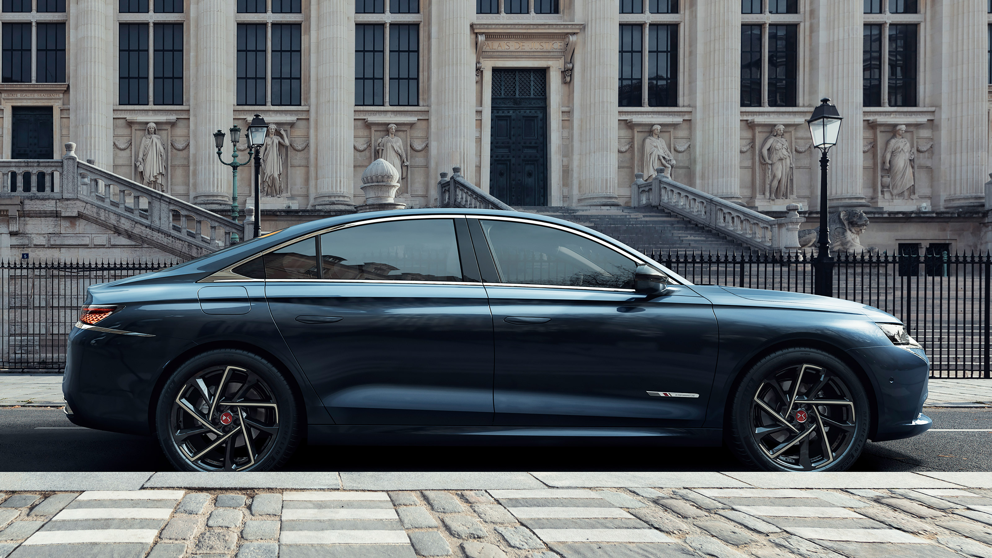 2021 DS 9 saloon - side static 