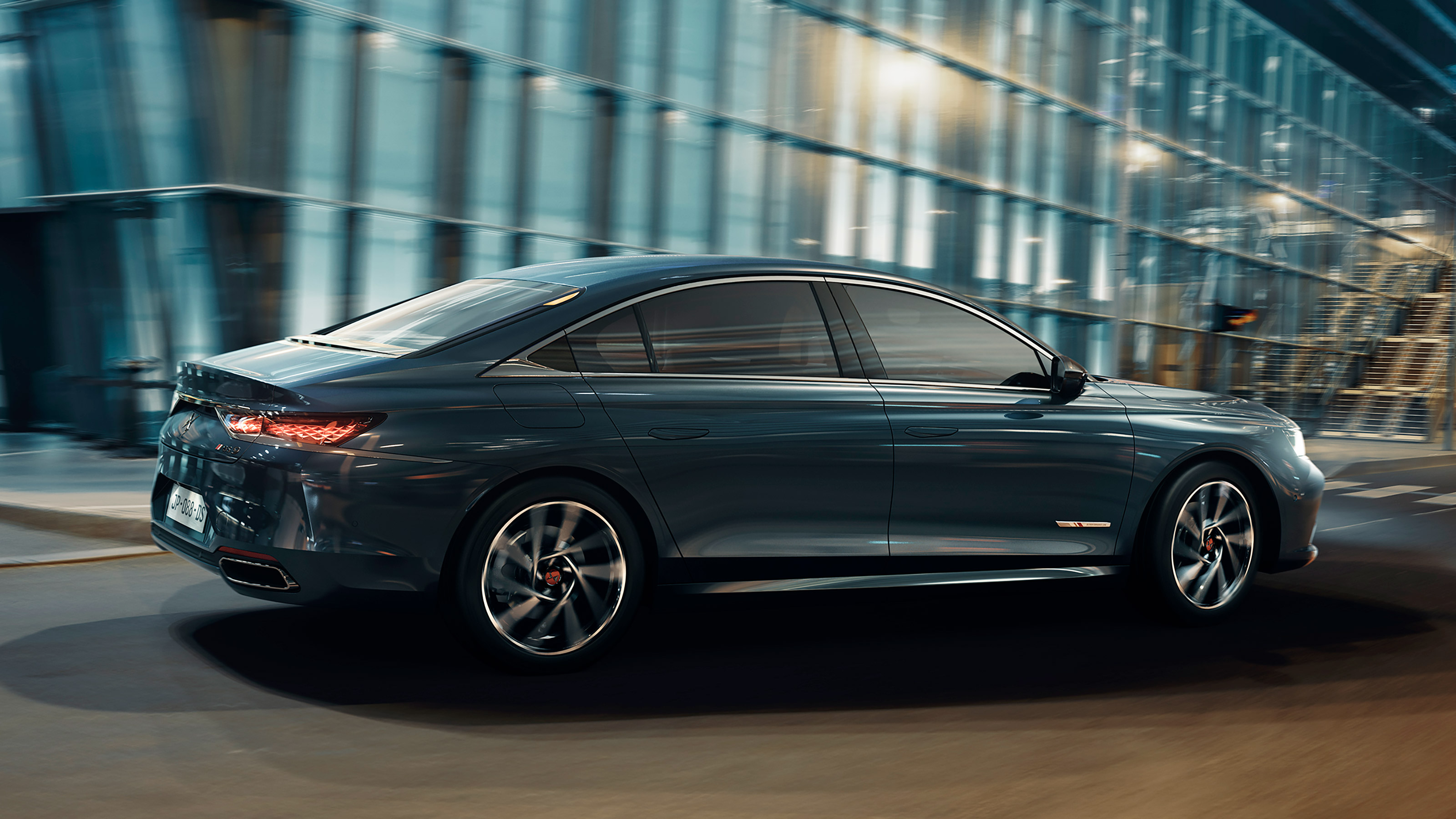 2021 DS 9 saloon - passing dynamic
