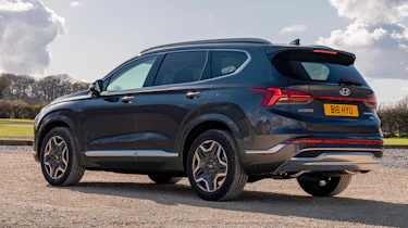 Hyundai Santa Fe SUV rear 3/4 static