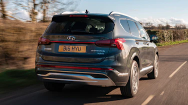 Hyundai Santa Fe SUV rear tracking