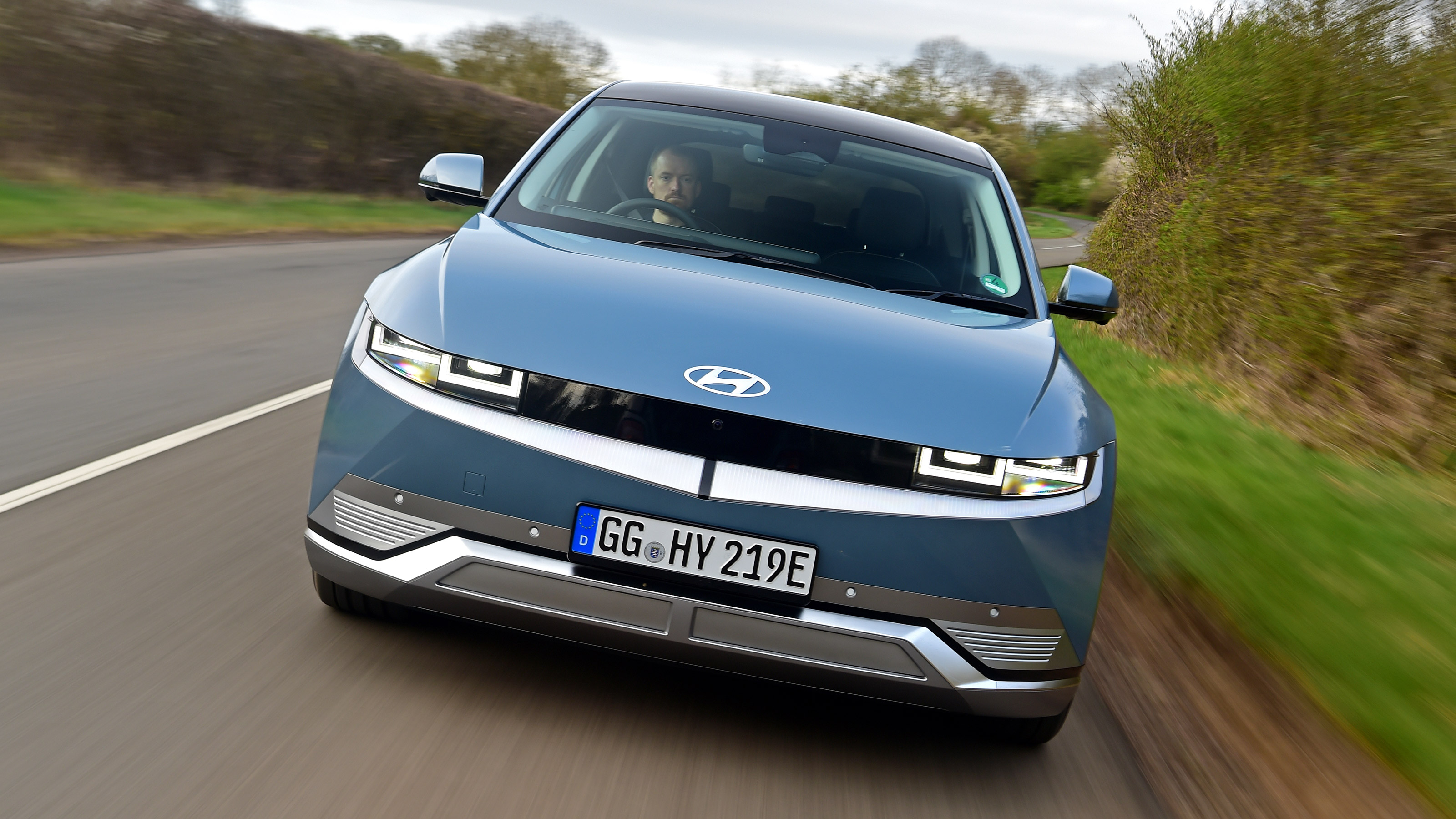 Hyundai Ioniq 5 drive - front tracking