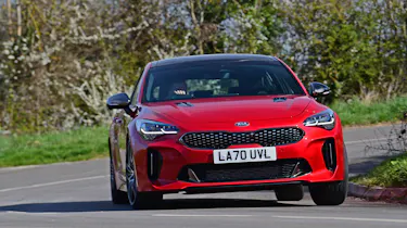 2021 Kia Stinger cornering