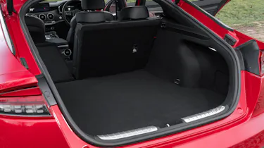 2021 Kia Stinger boot - seat down