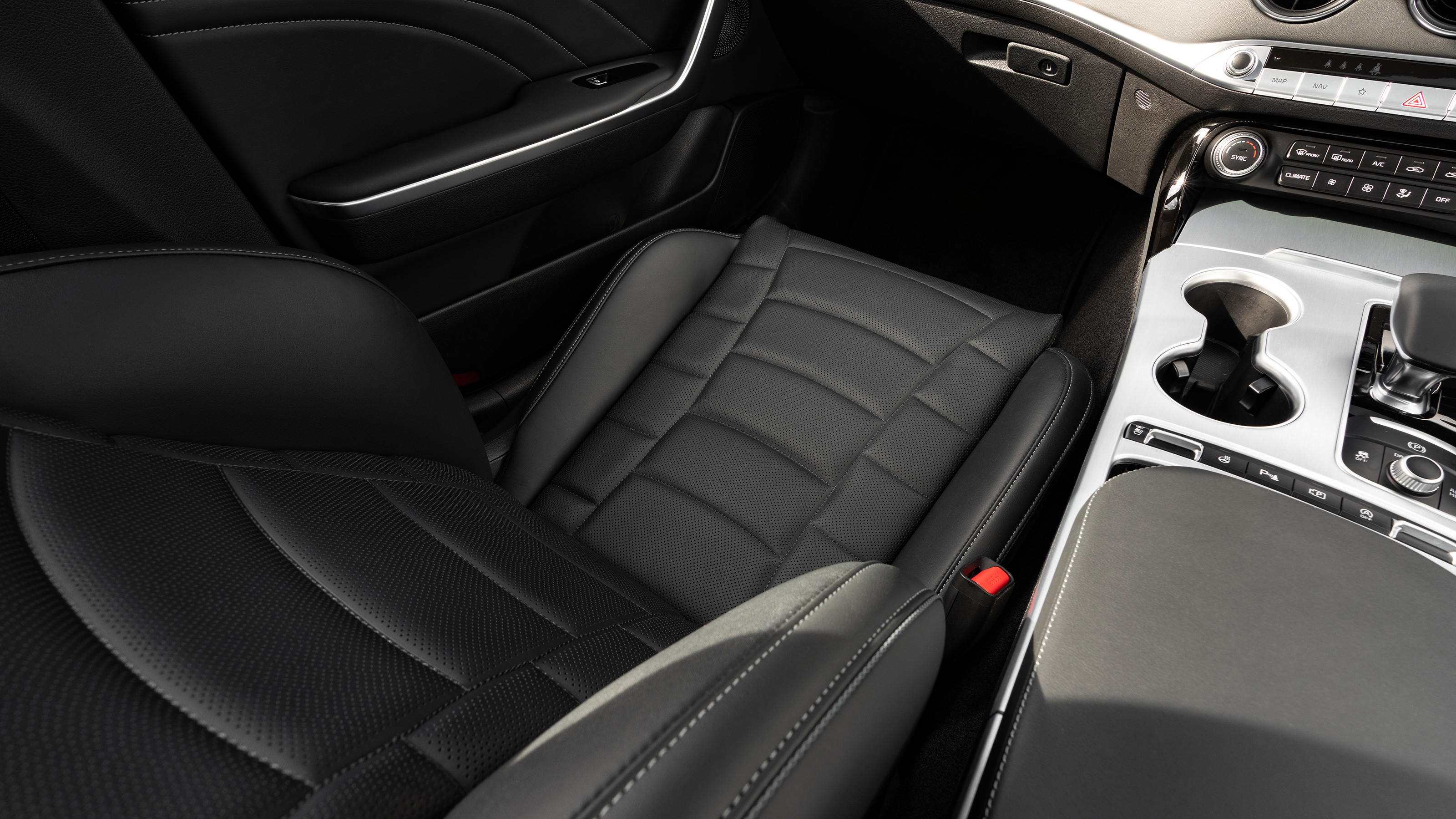 2021 Kia Stinger seat