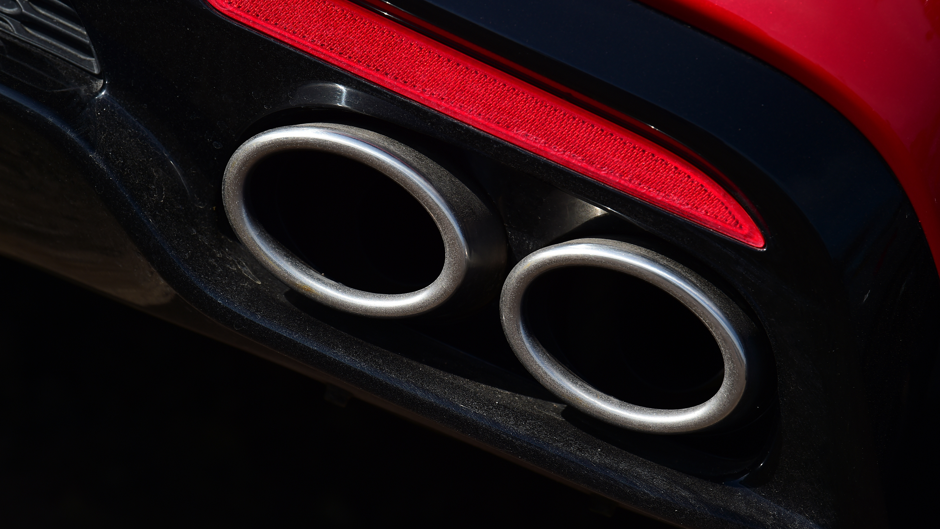 2021 Kia Stinger exhaust
