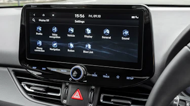 2021 Hyundai i30 sat nav screen