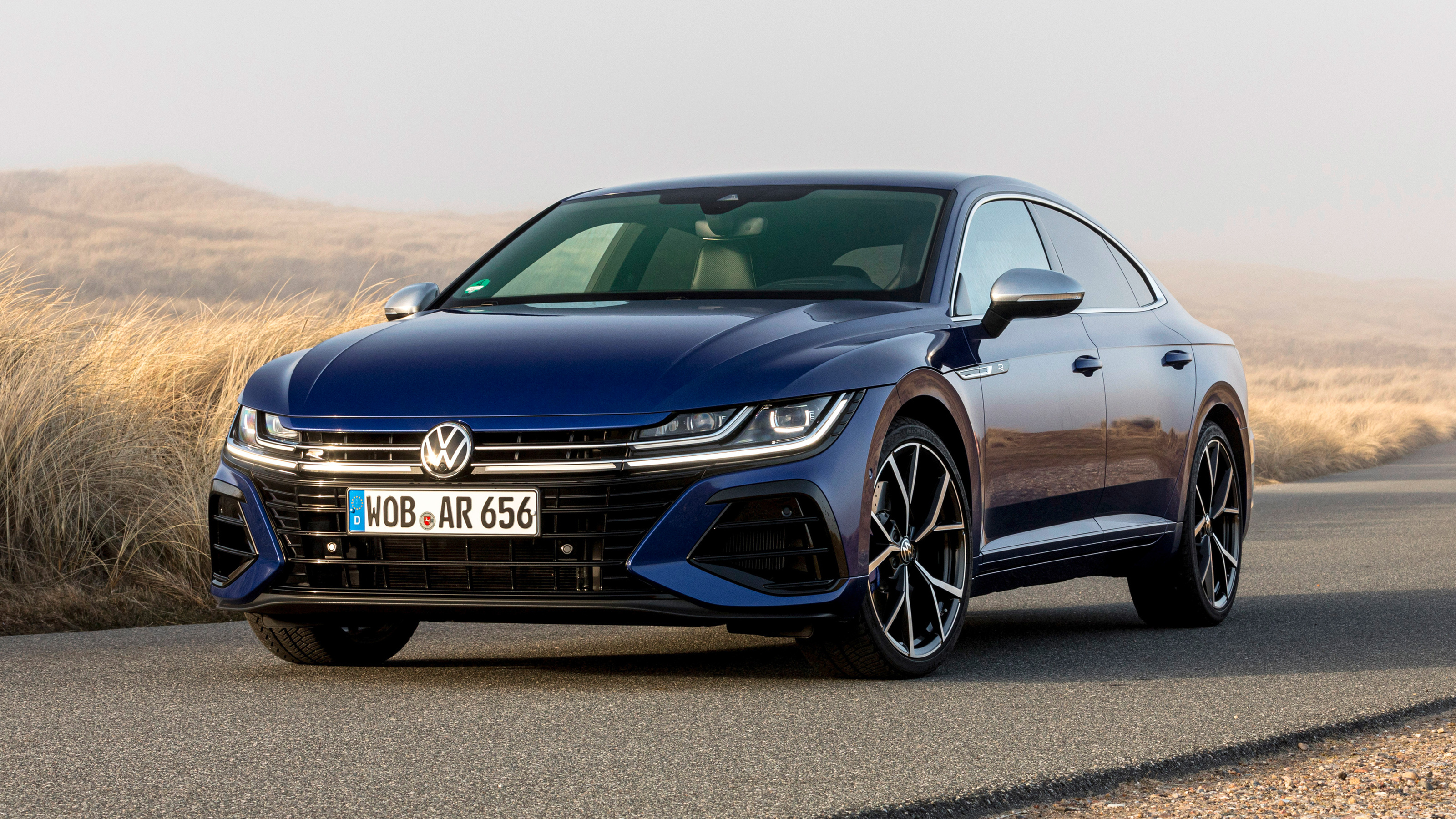 2021 Volkswagen Arteon R fastback - front 3/4 static