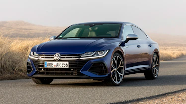 2021 Volkswagen Arteon R fastback - front 3/4 static